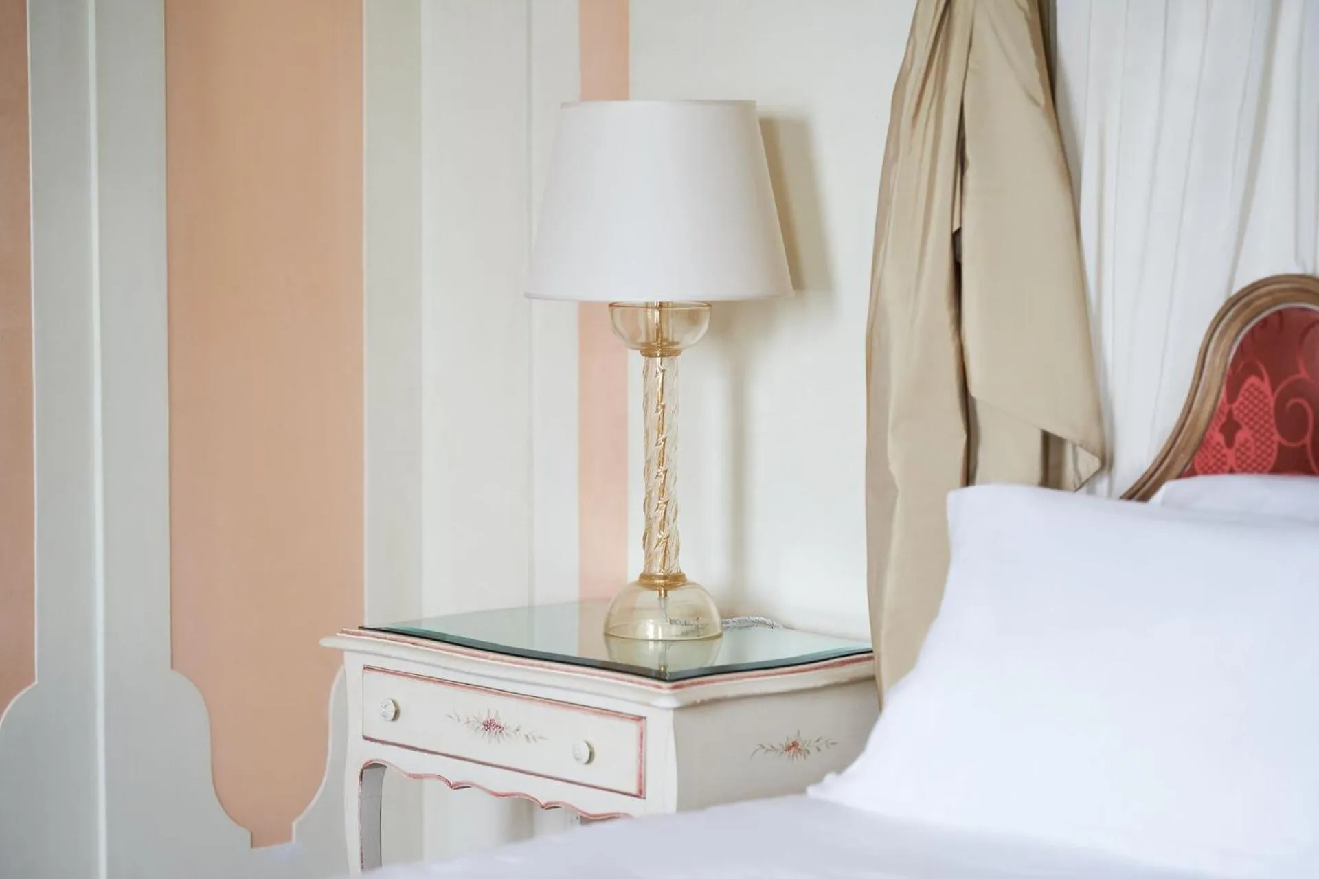 Bedroom, Bed in Hotel Cipriani, A Belmond Hotel, Venice