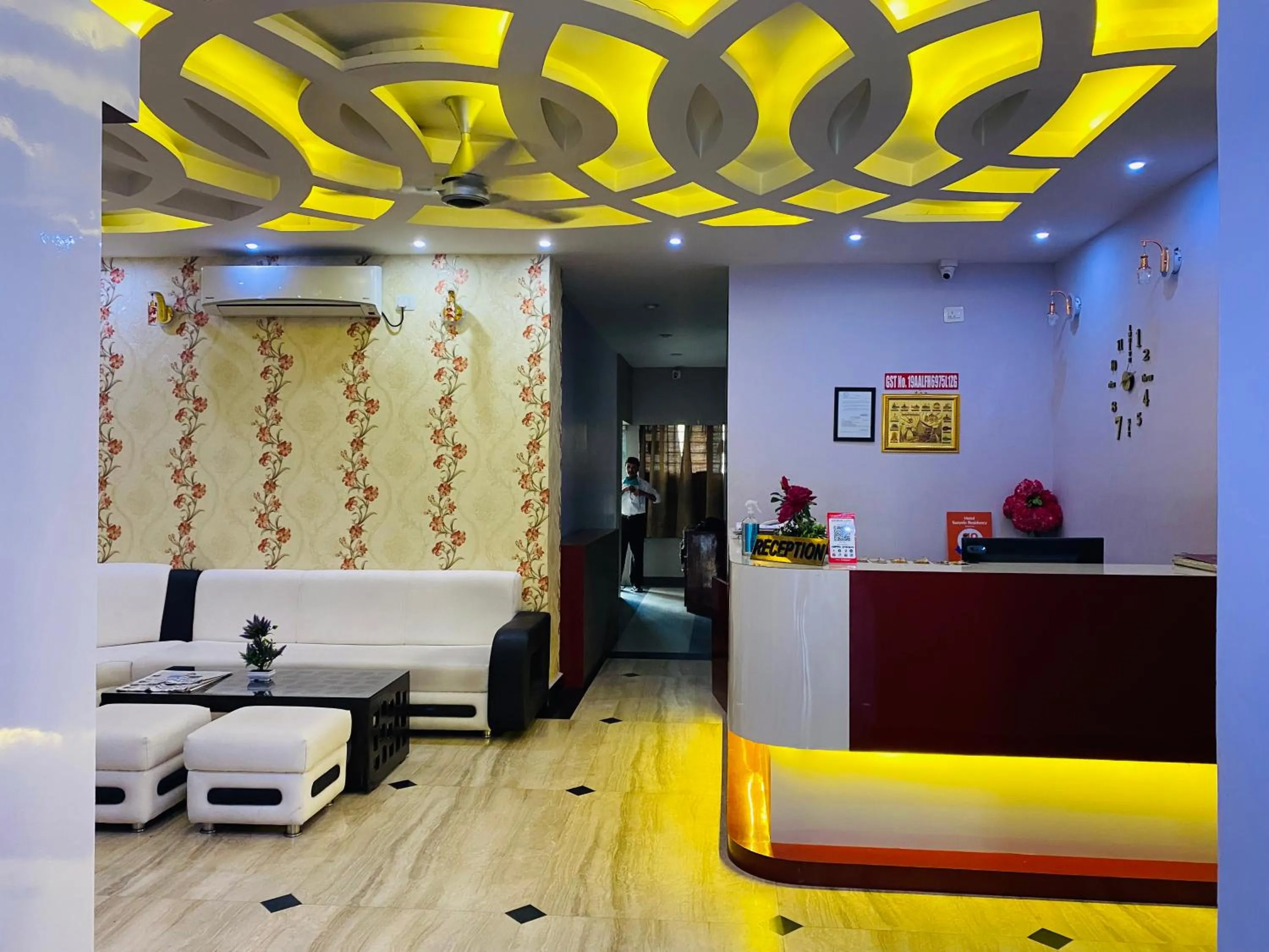 Seating area in Hotel Saayein Residency