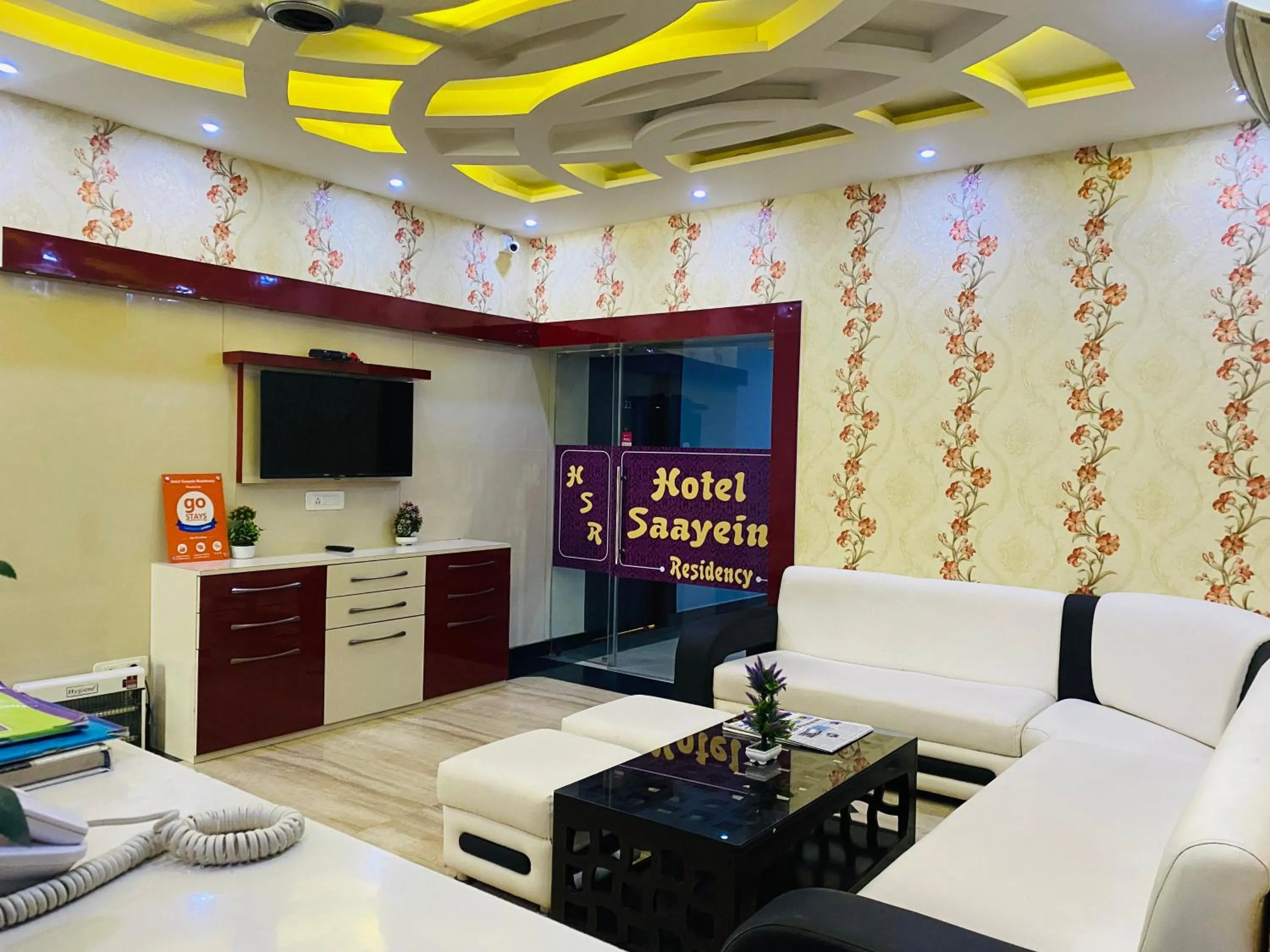 Seating area in Hotel Saayein Residency