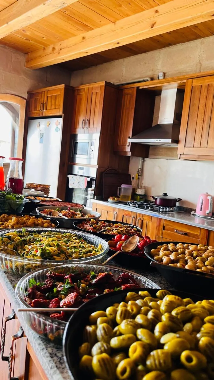 Buffet breakfast in Caftan Cave Suites