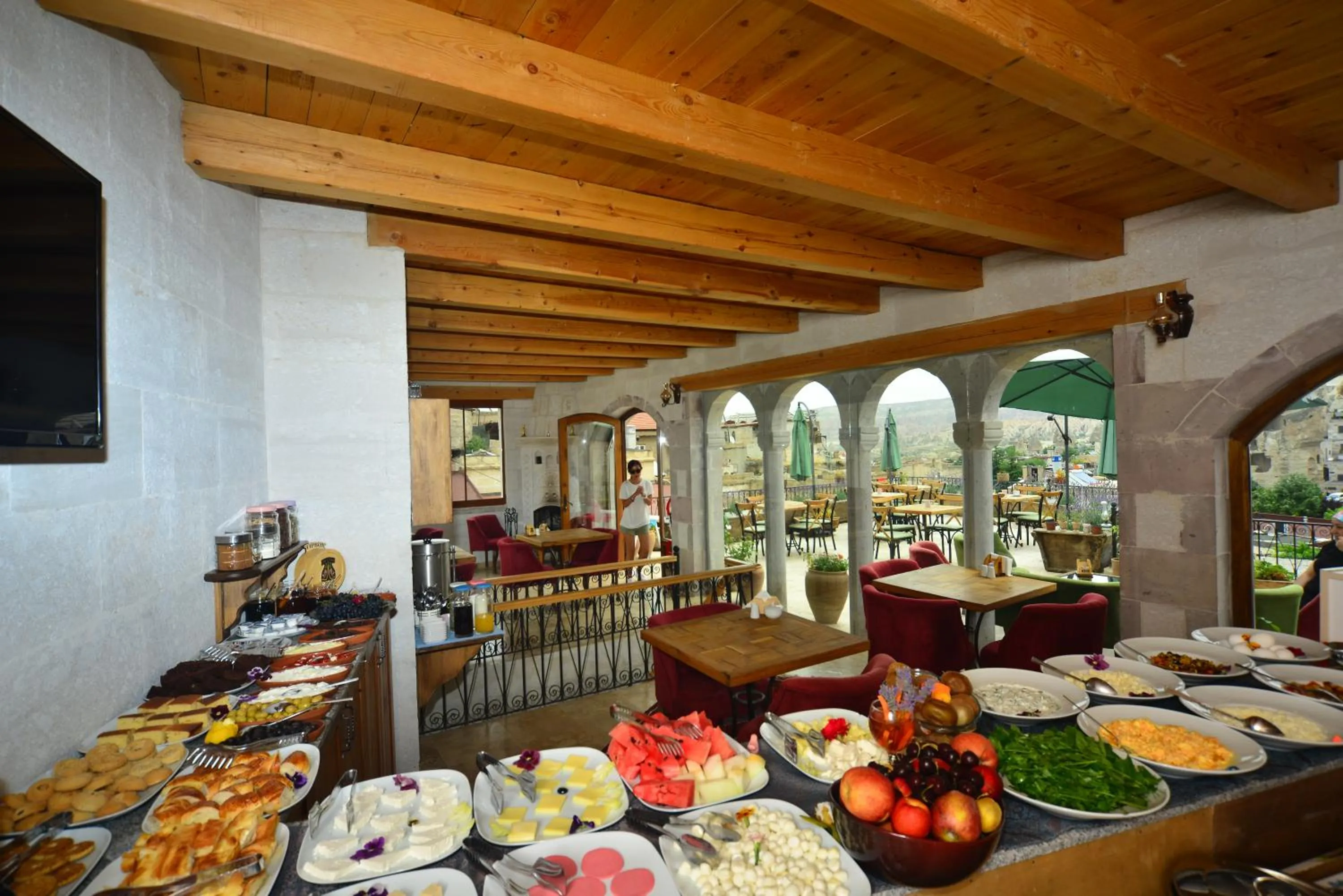 Breakfast in Caftan Cave Suites