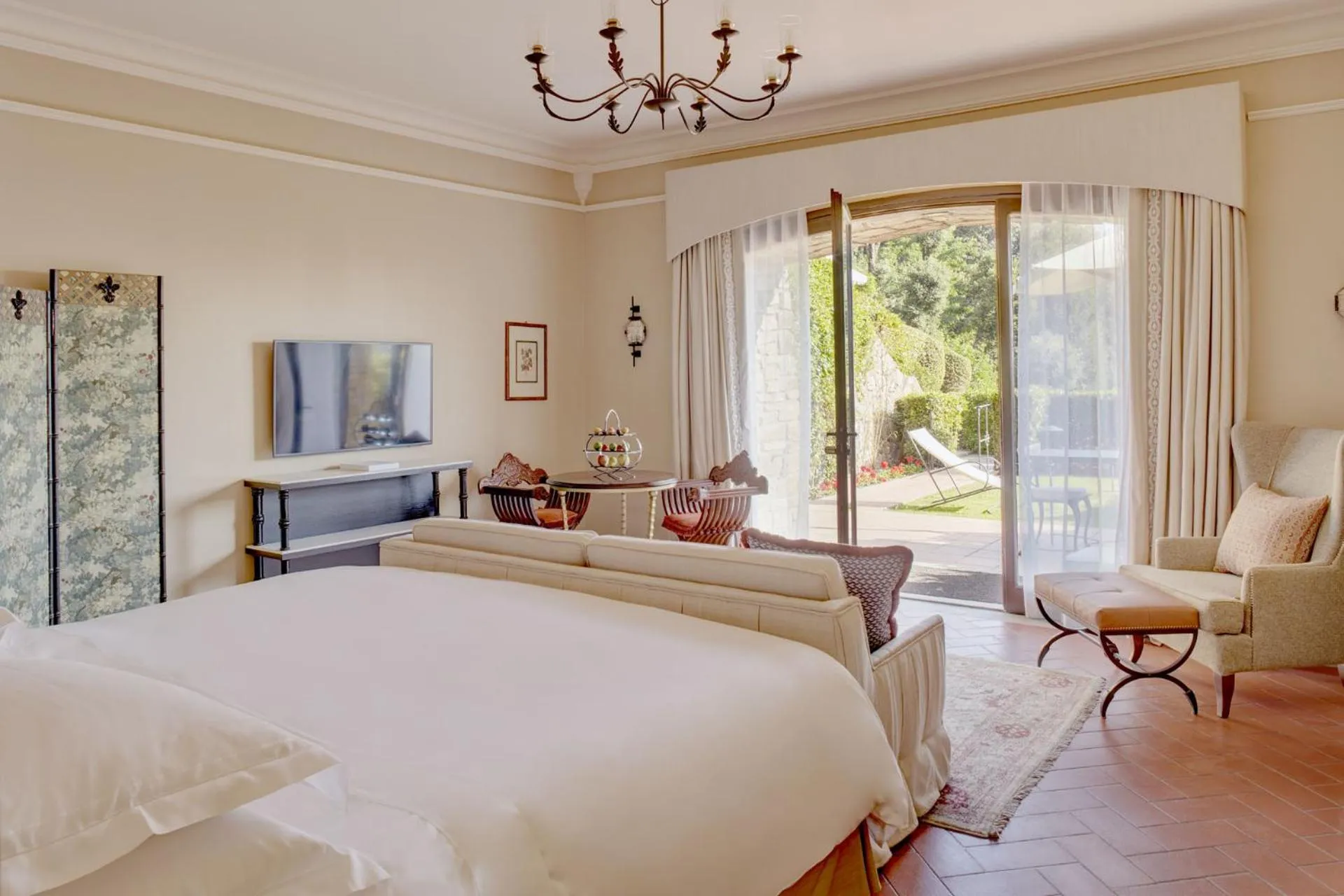 Deluxe Junior Suite with Garden View in Villa San Michele, A Belmond Hotel, Florence