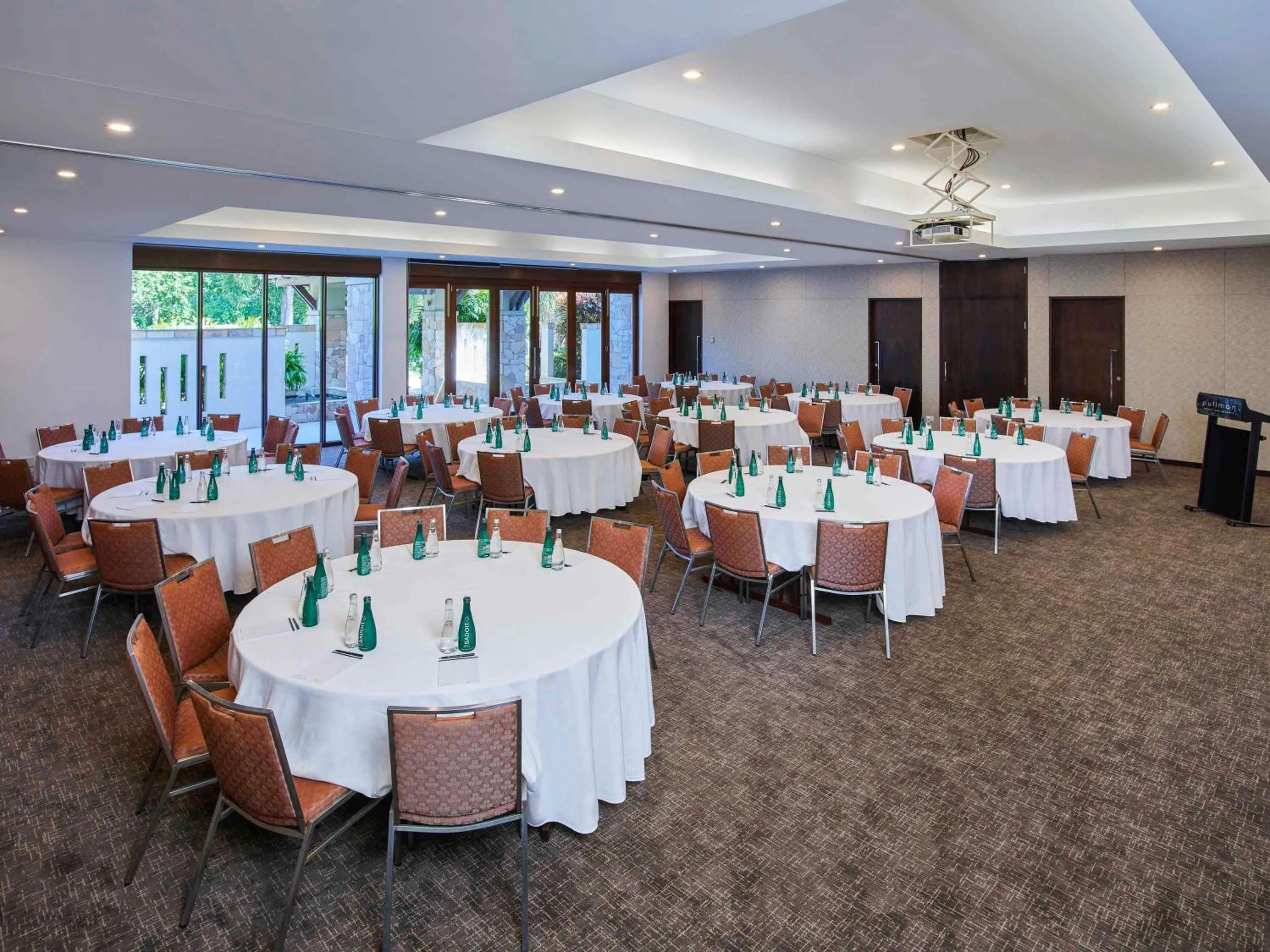 Meeting/conference room in Pullman Port Douglas Sea Temple Resort and Spa