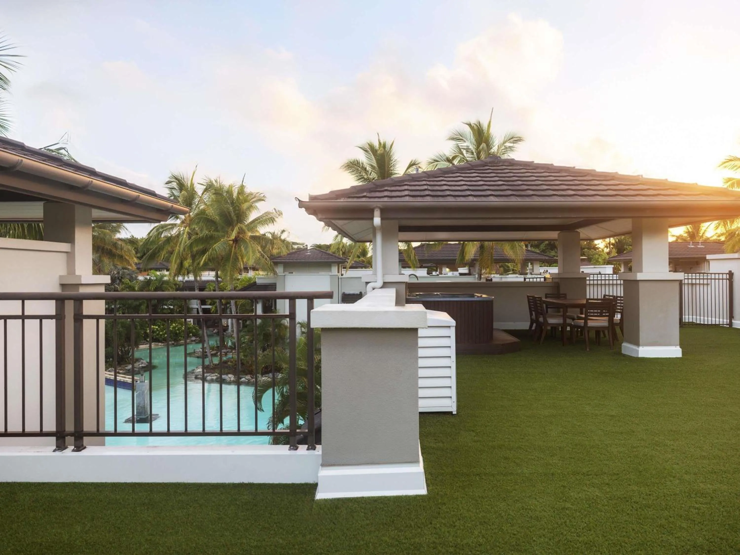 Bedroom in Pullman Port Douglas Sea Temple Resort and Spa