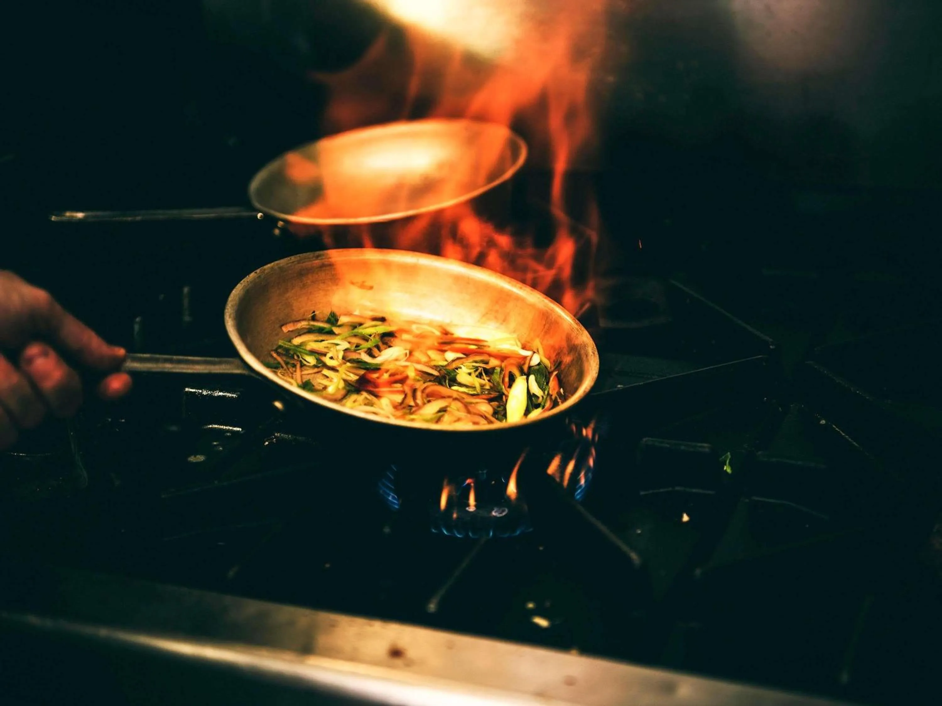 Restaurant/places to eat in Pullman Palm Cove Sea Temple Resort & Spa