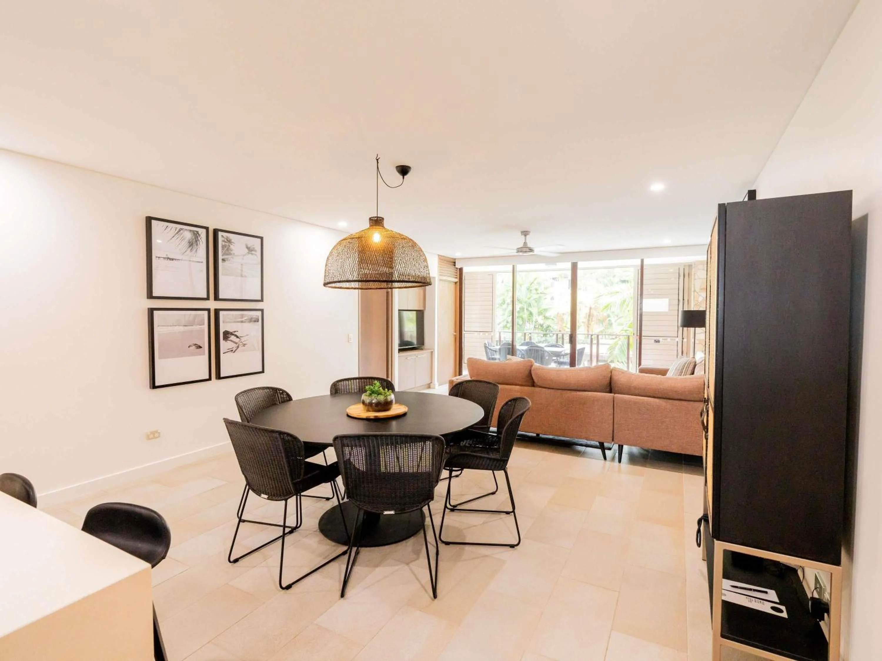 Bedroom in Pullman Palm Cove Sea Temple Resort & Spa