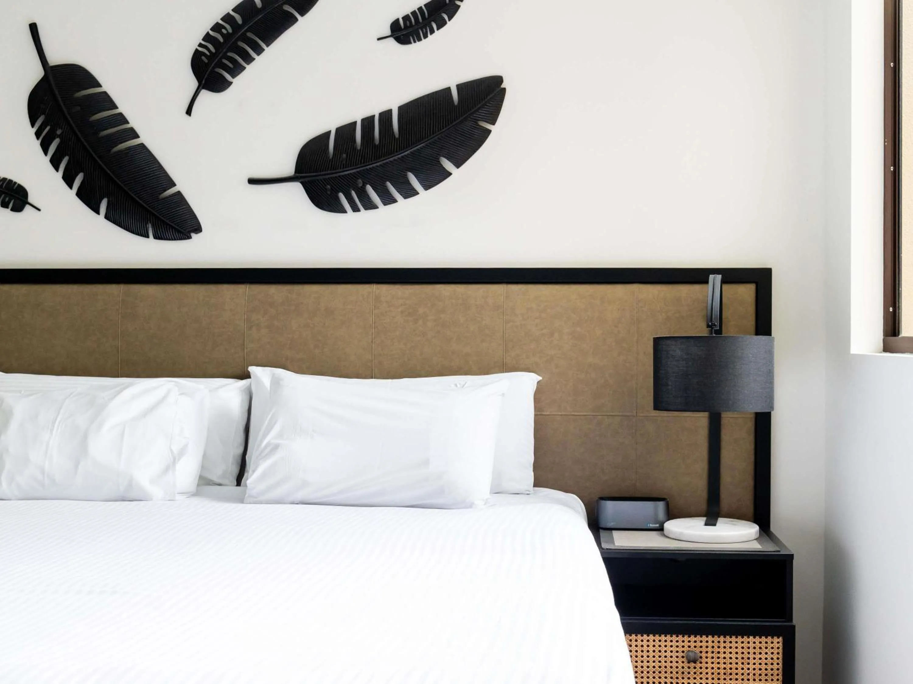 Bedroom, Bed in Pullman Palm Cove Sea Temple Resort & Spa