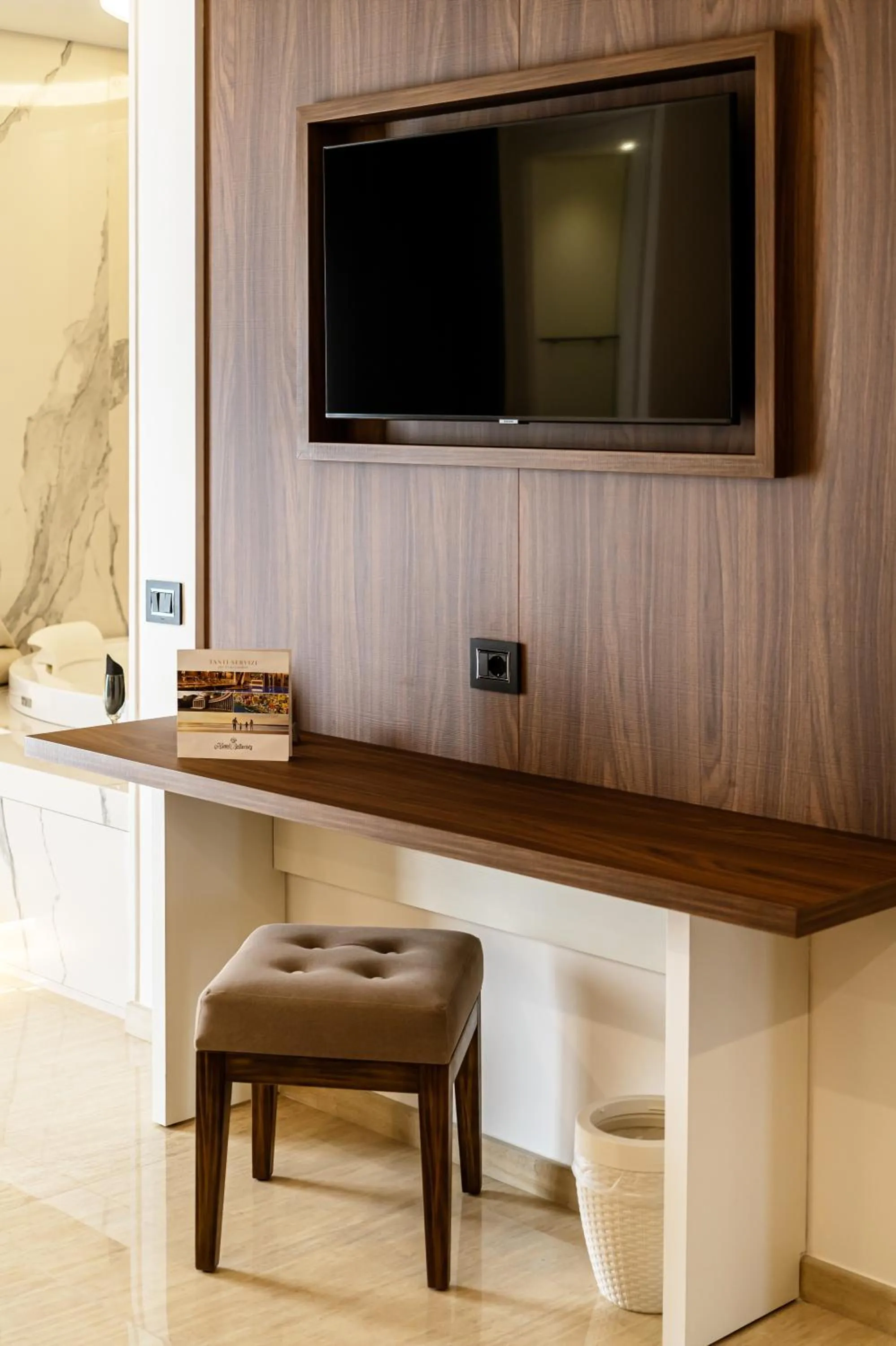 TV and multimedia in Hotel Bellavista