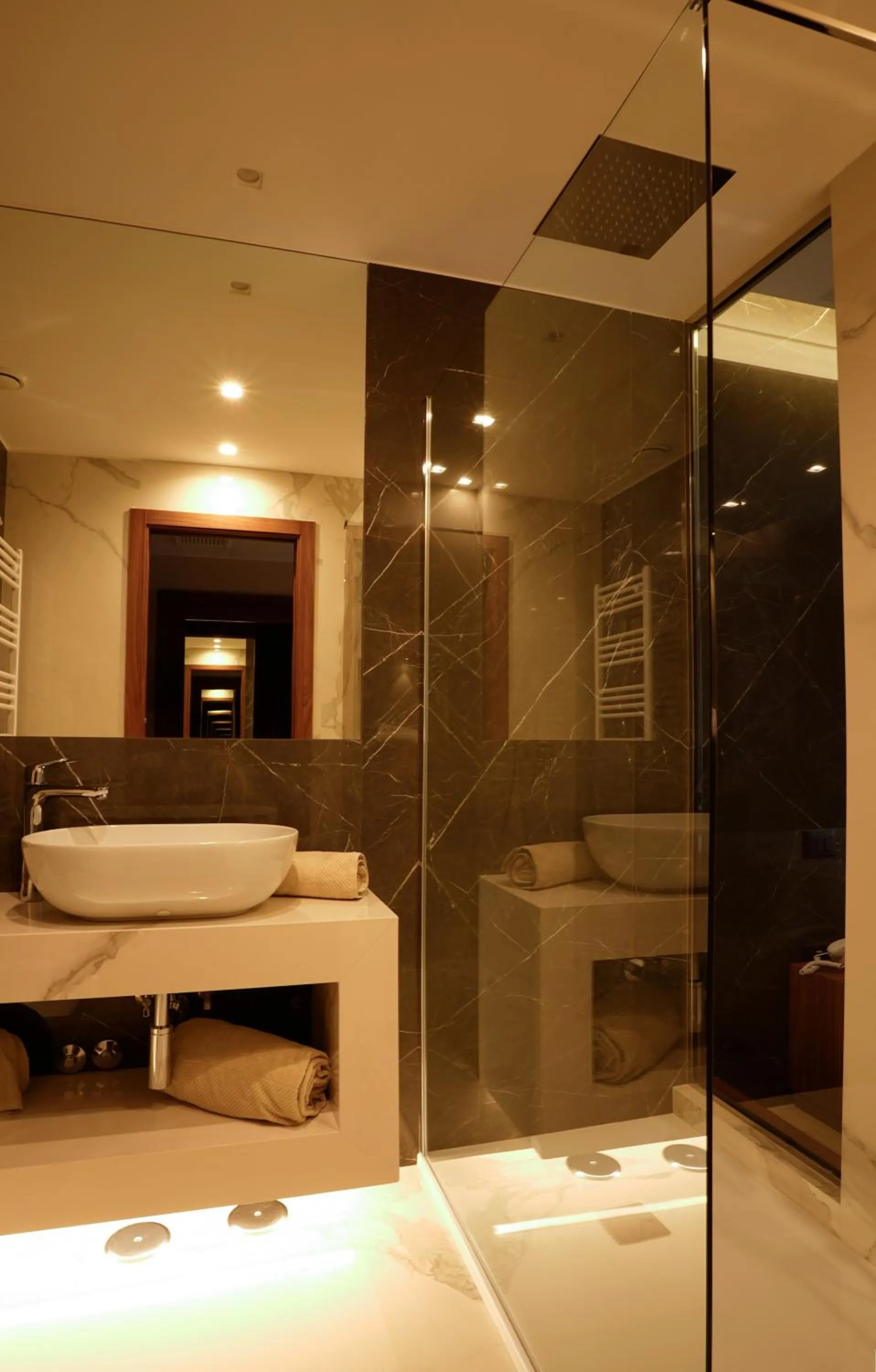 Shower in Hotel Bellavista