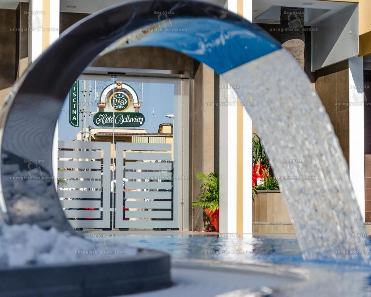 Swimming pool in Hotel Bellavista