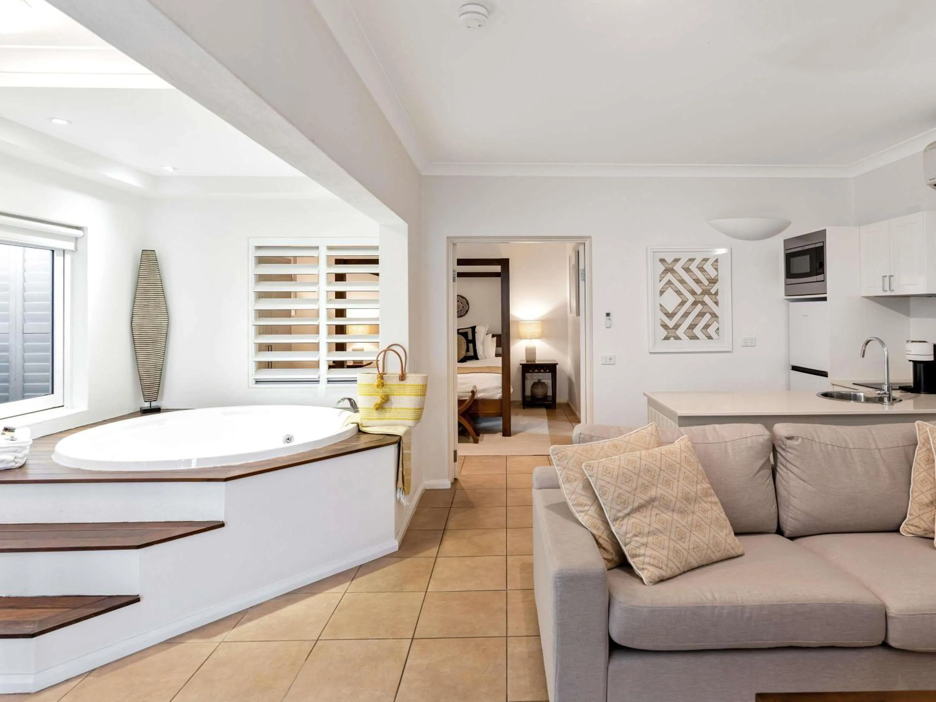 Bedroom, Bed in The Reef House Adults Retreat - Enjoy 28 Complimentary Inclusions