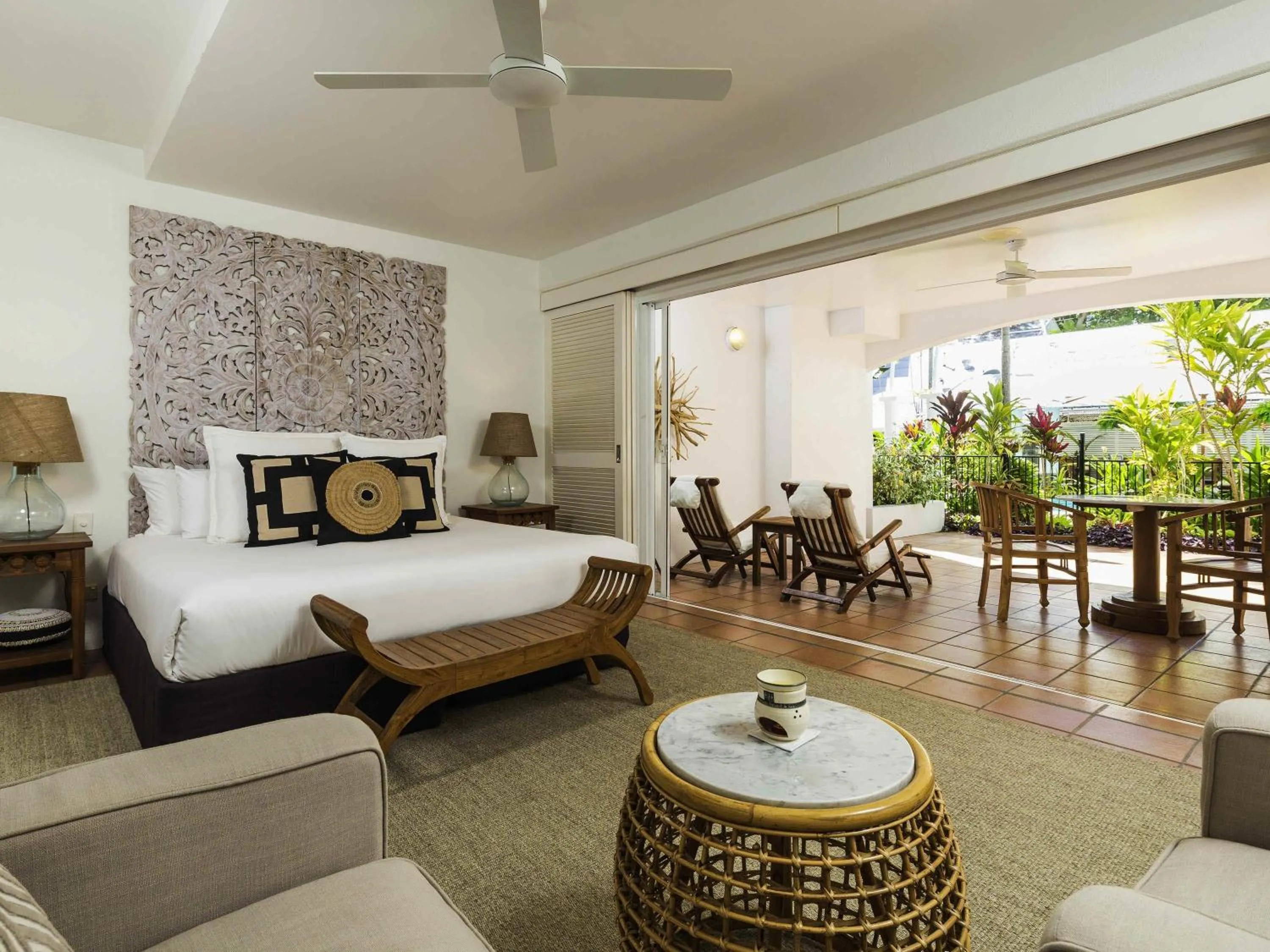 Bedroom, Bed in The Reef House Adults Retreat - Enjoy 28 Complimentary Inclusions