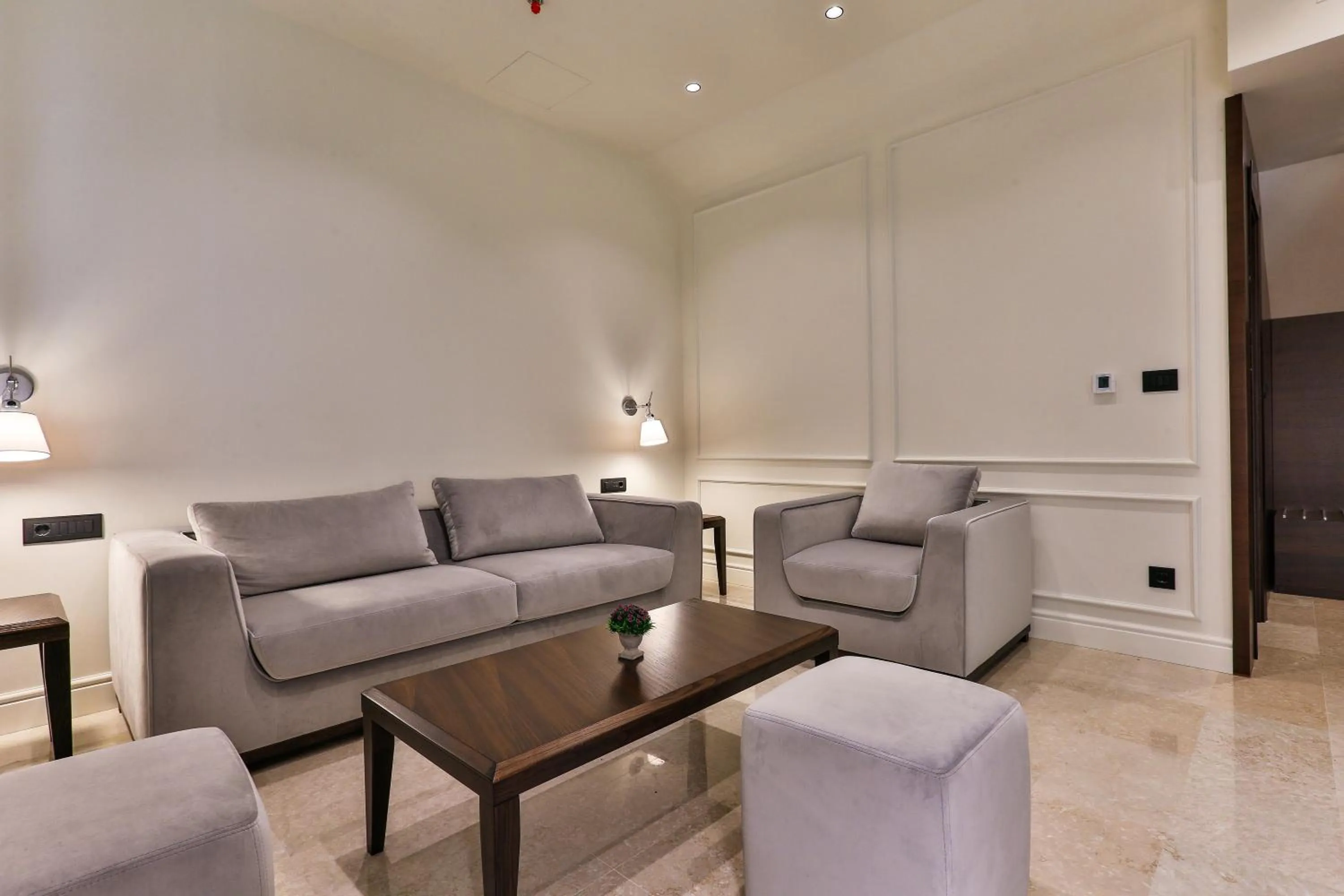 Seating area in Hotel California by Aycon