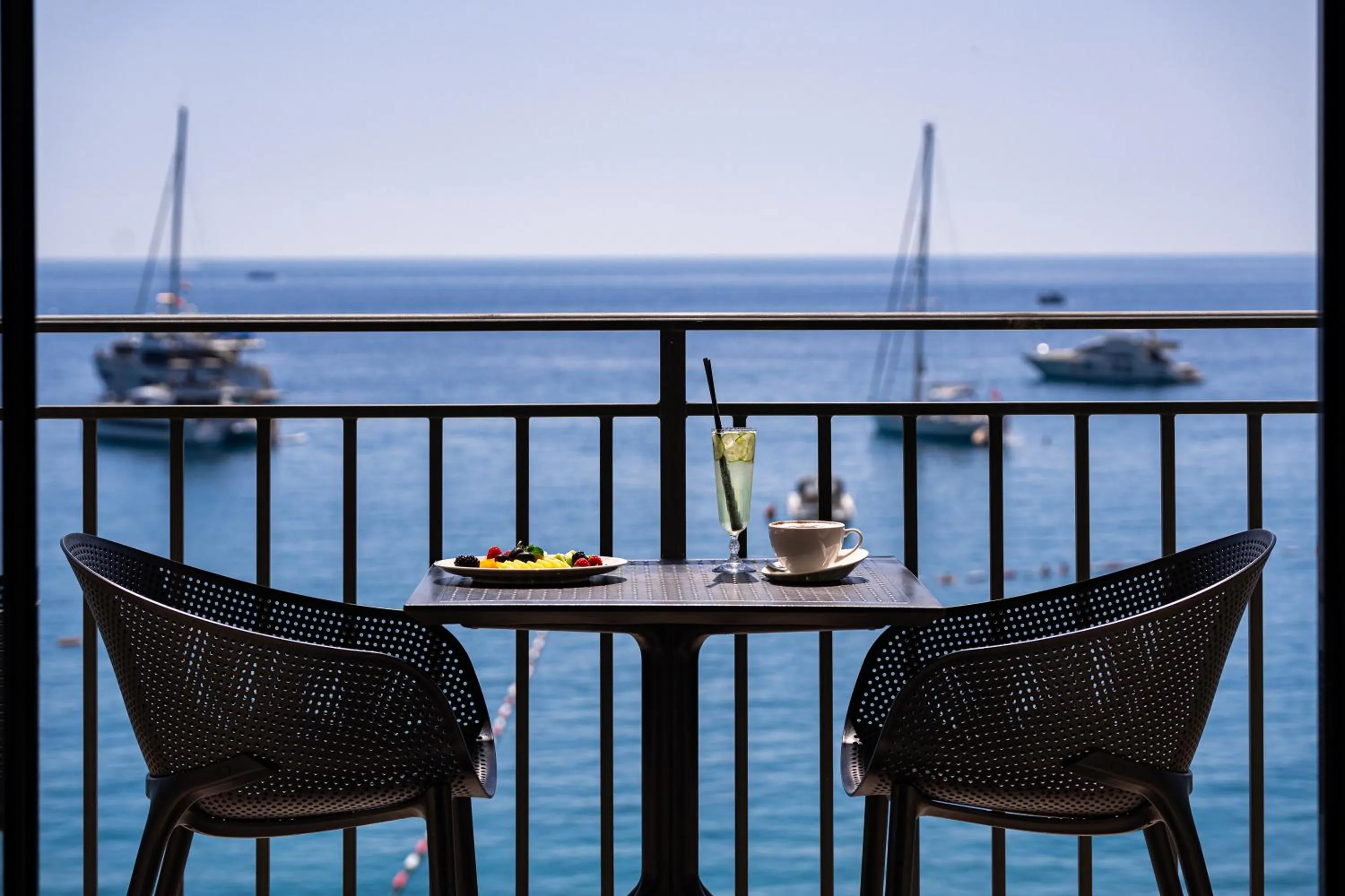 Balcony/Terrace in Hotel California by Aycon