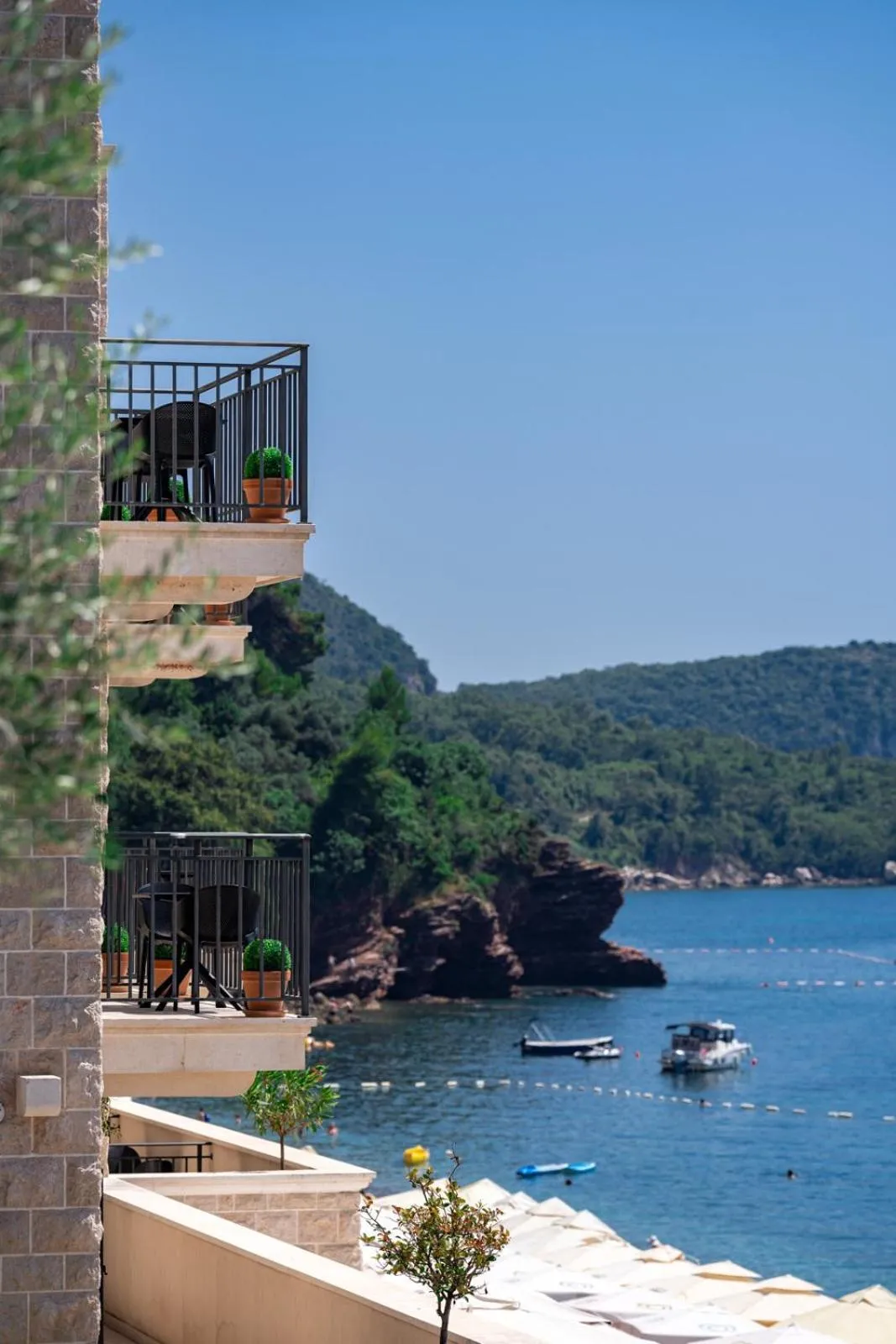 Property building in Hotel California by Aycon