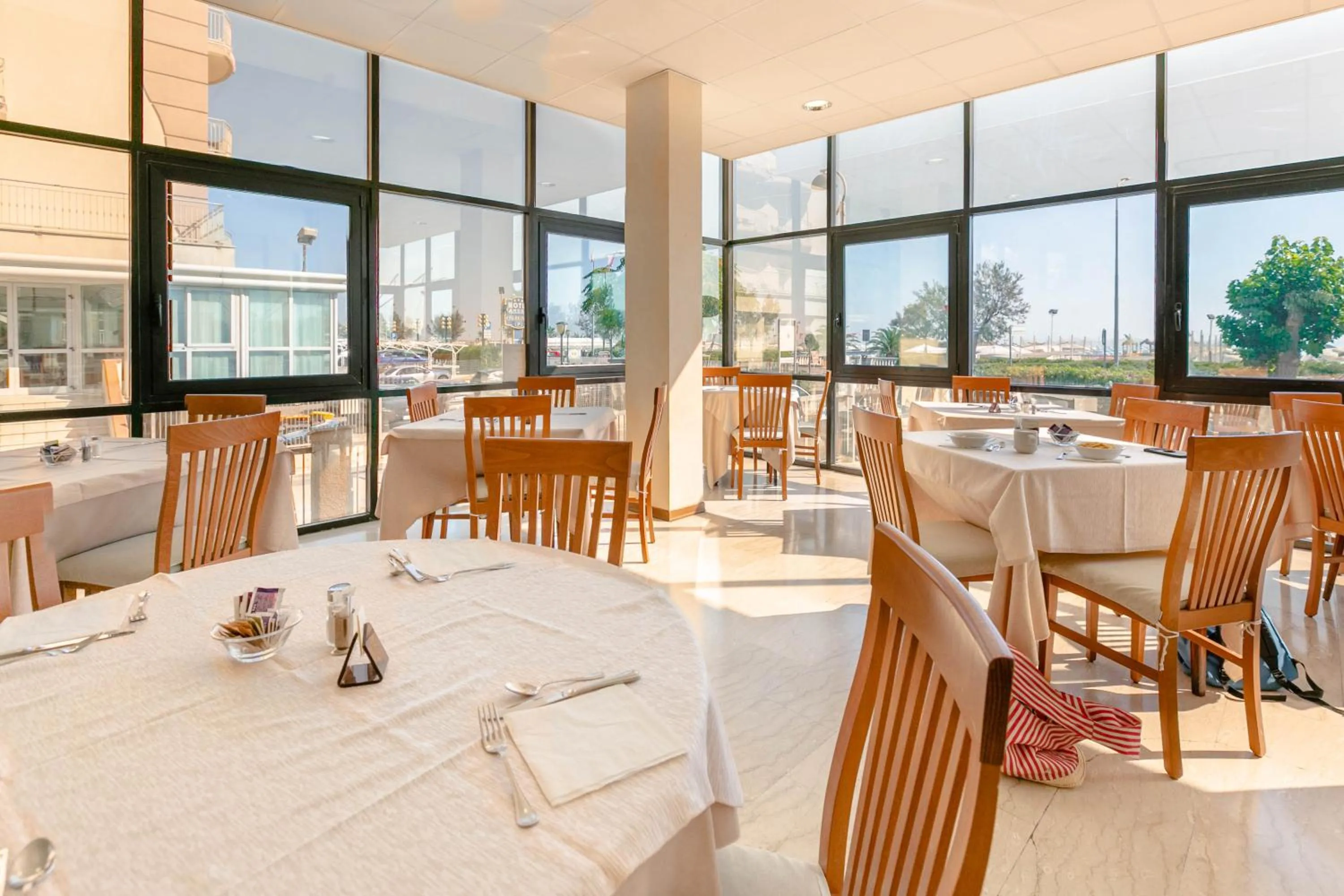 Breakfast in Hotel Atlas