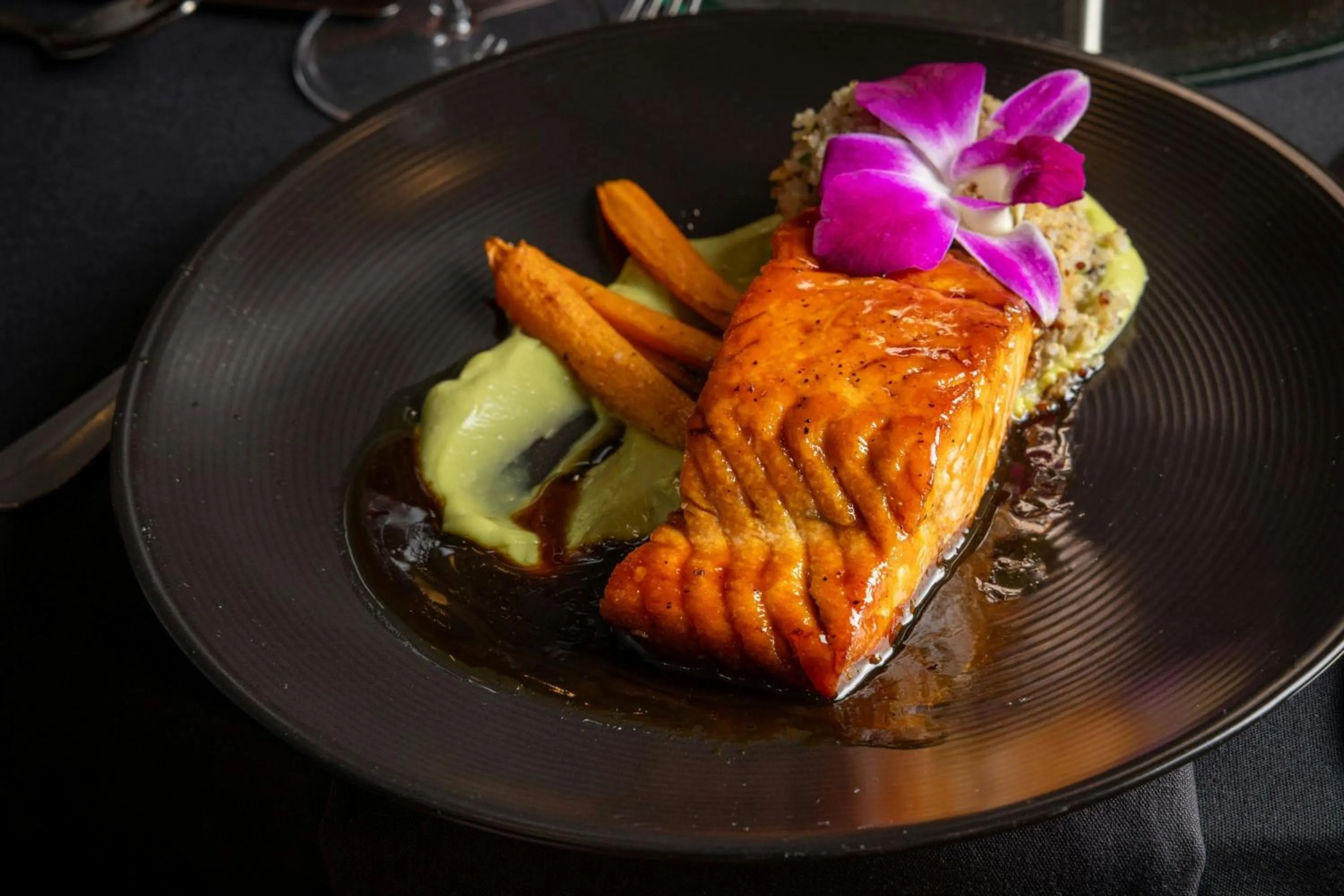 Restaurant/places to eat in Sheraton Imperial Hotel Raleigh-Durham Airport at Research Triangle Park