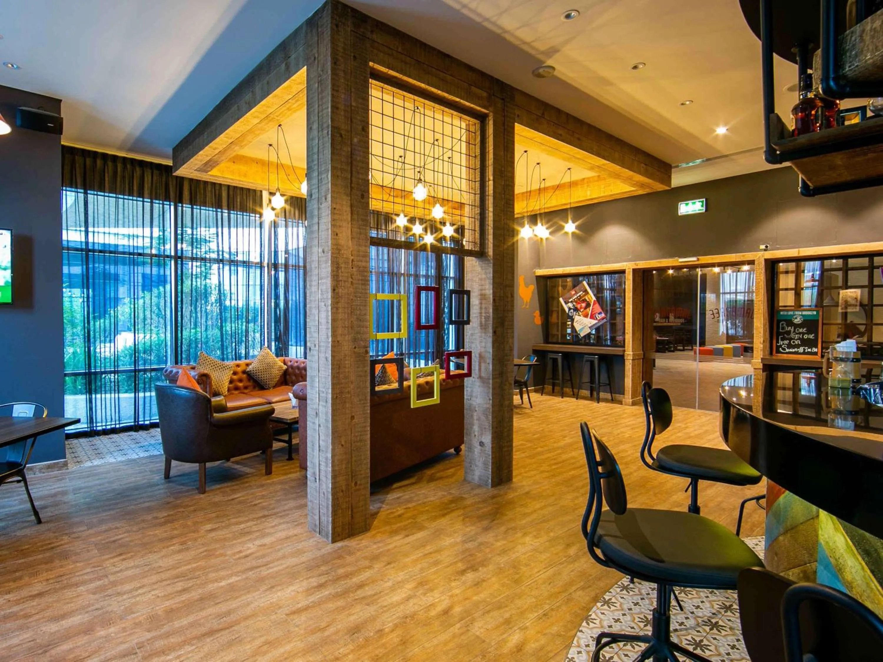 Lounge or bar in Ibis Al Barsha