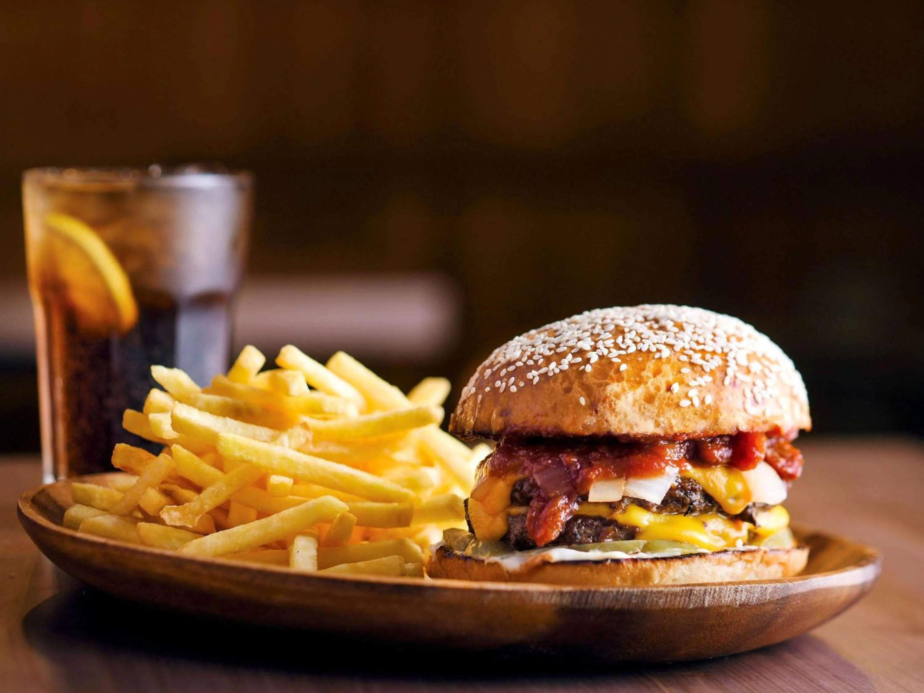 Restaurant/places to eat in Ibis Al Barsha