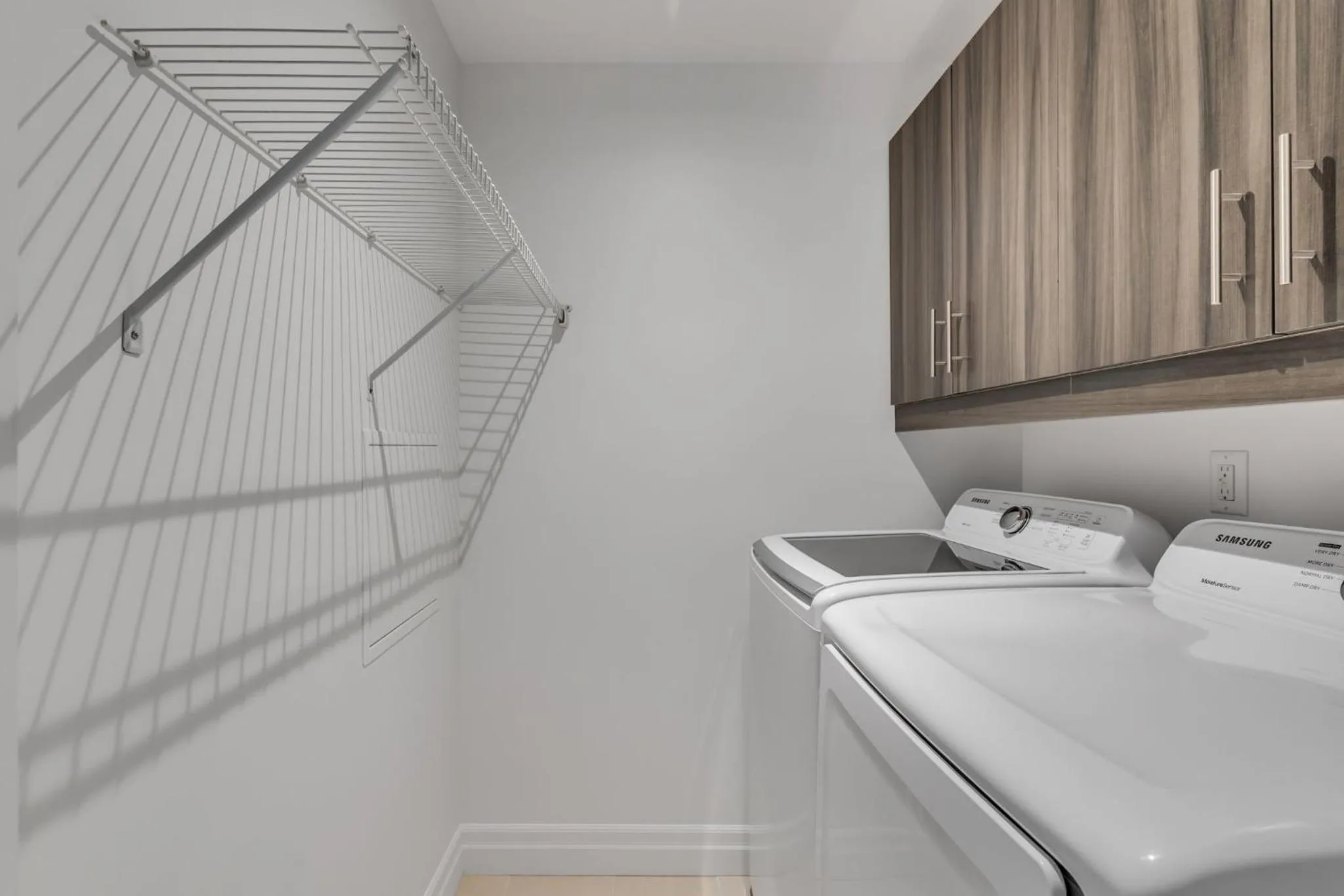 washing machine, Bed in INITIAL - HORIZON - Chutes-Montmorency