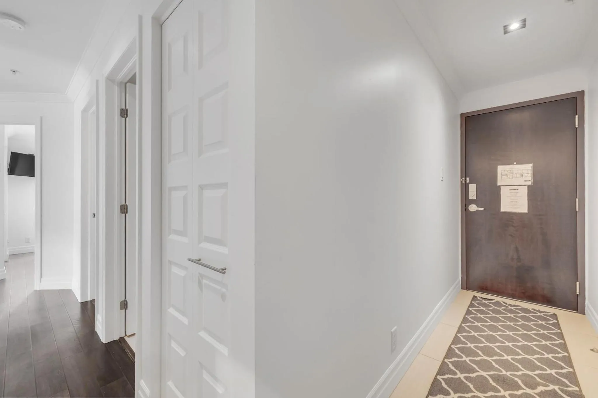 wardrobe in INITIAL - HORIZON - Chutes-Montmorency