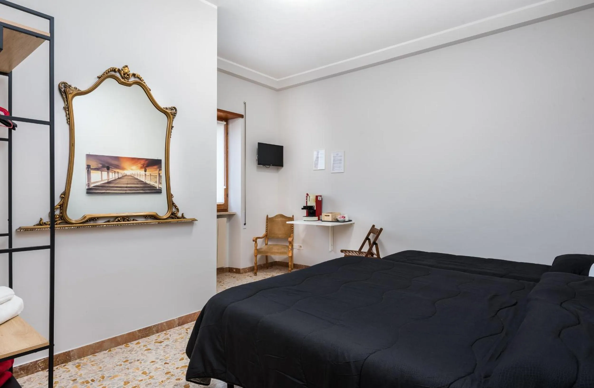 Bed in Travelershome Ciampino&Morena GuestHouse