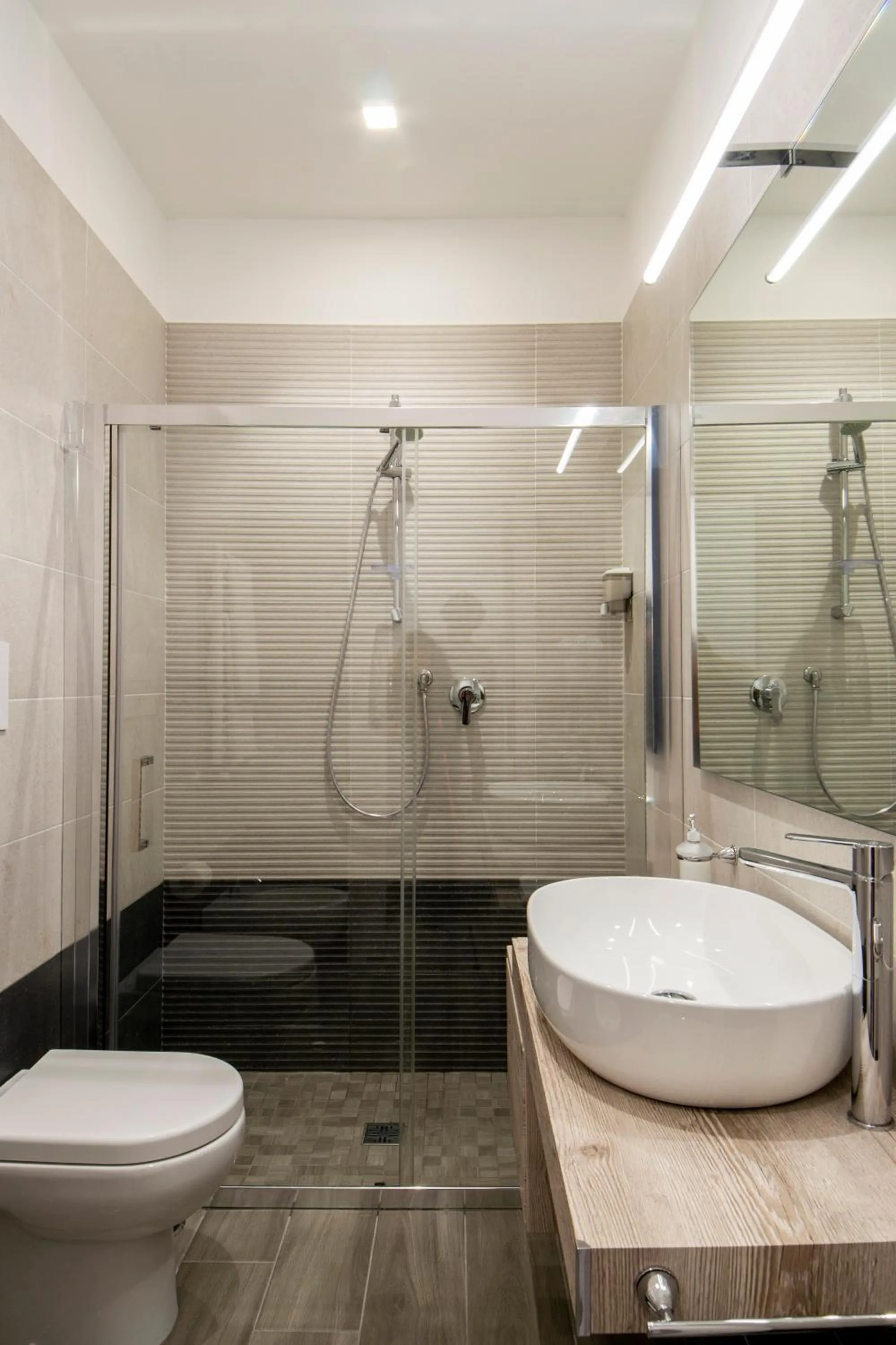 Bathroom in B&B Maremy... I 4 Elementi