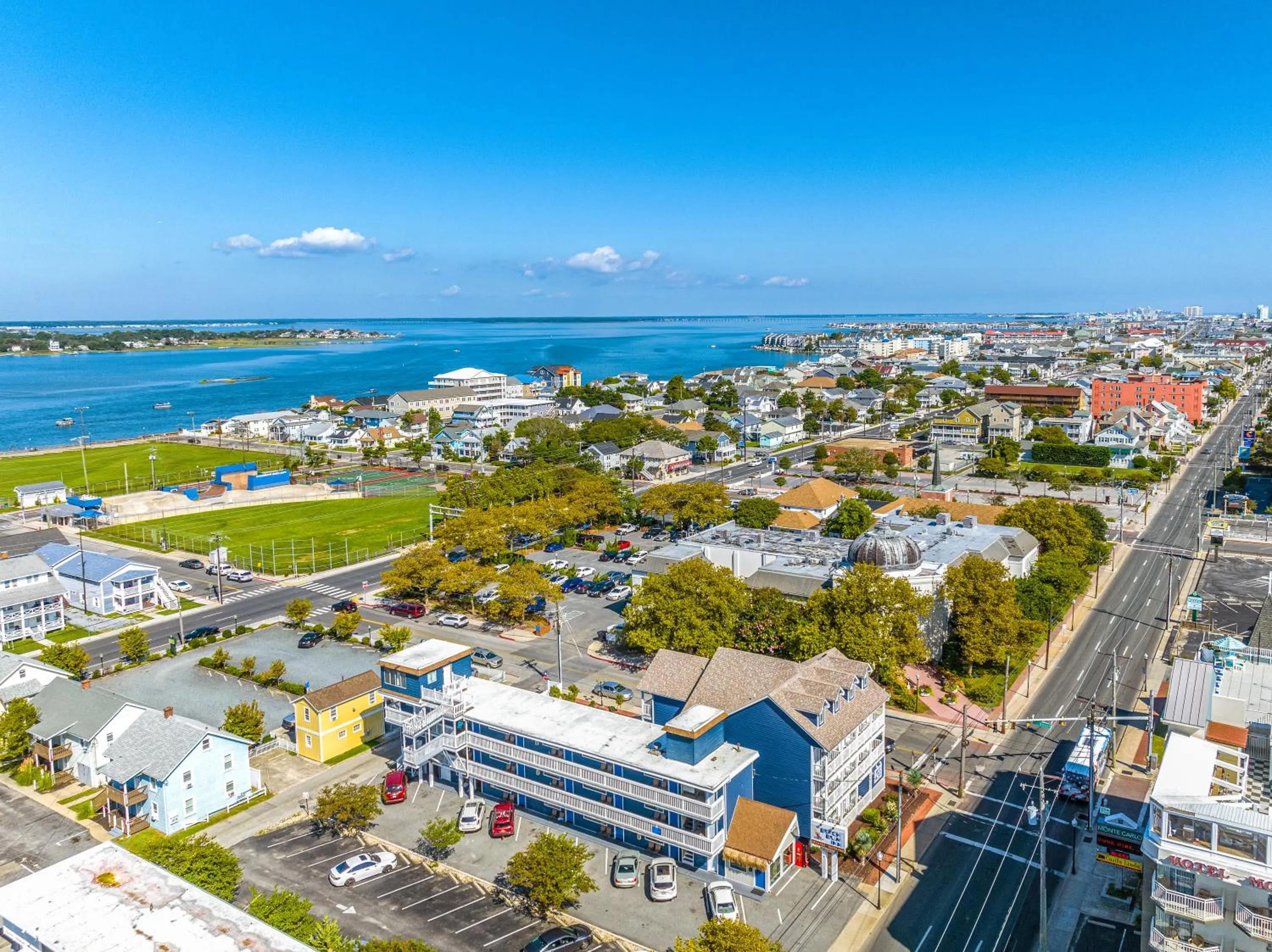 Property building in Beach Bum Inn