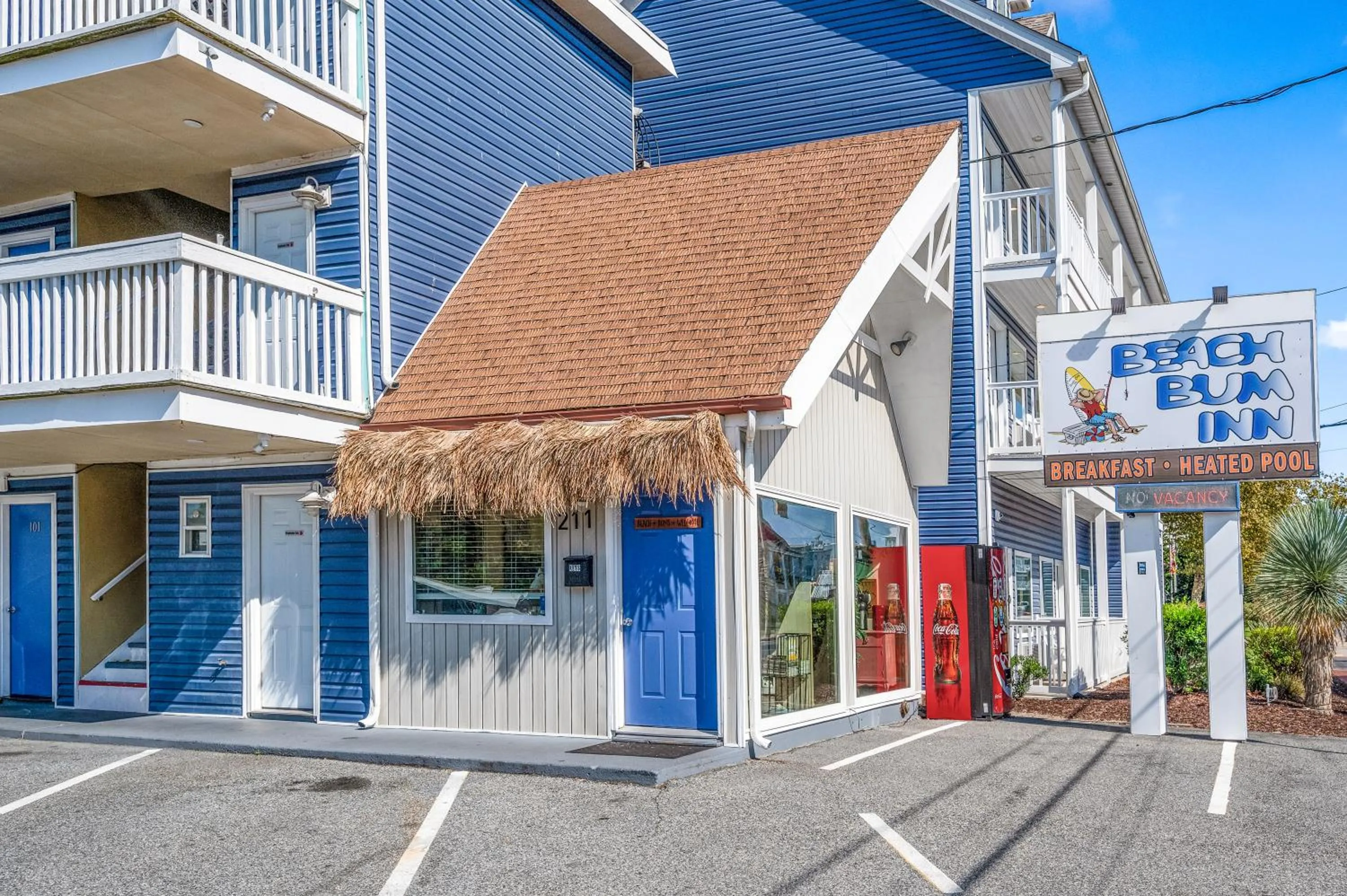 Property building in Beach Bum Inn