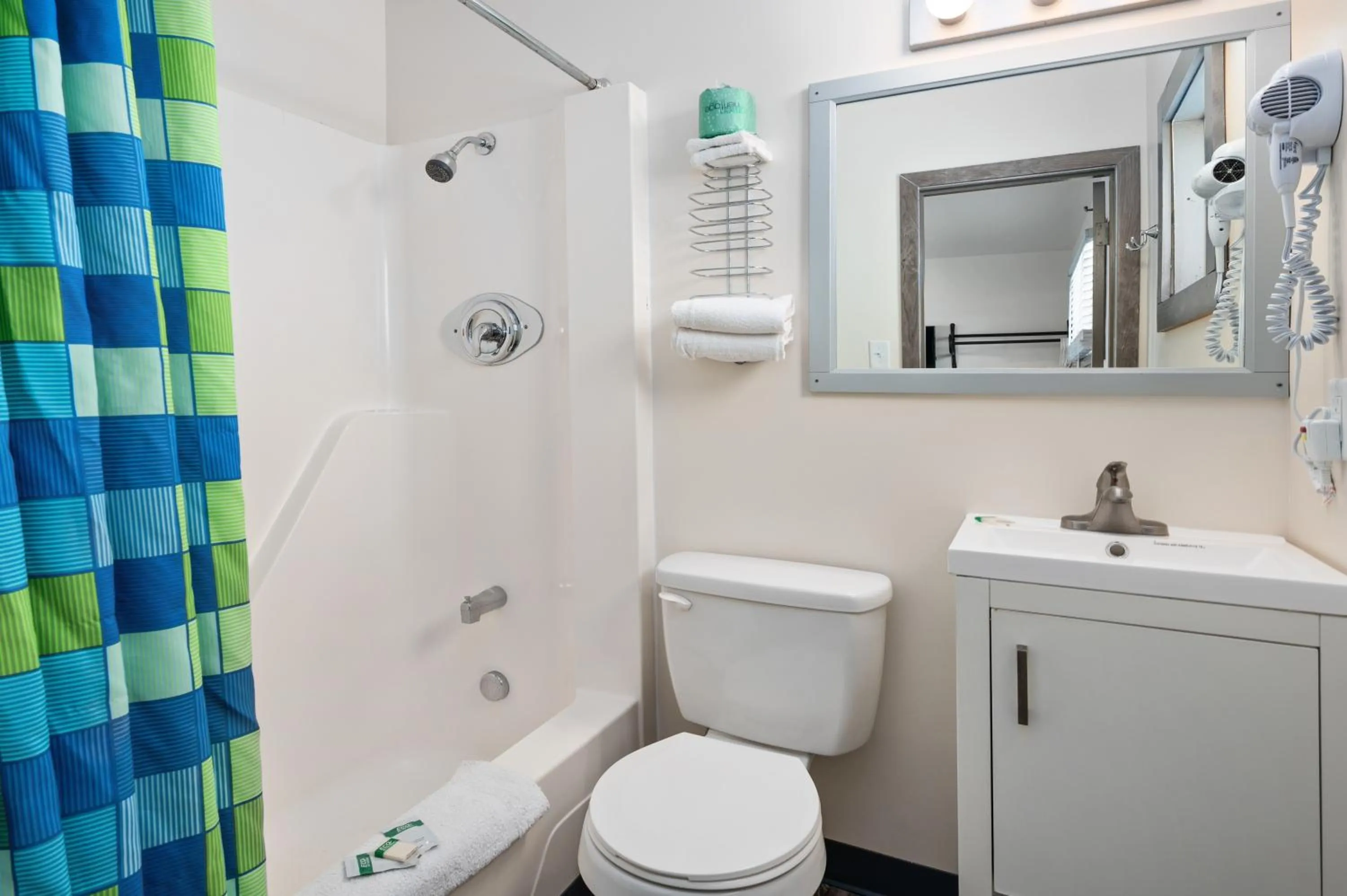 Bathroom in Beach Bum Inn