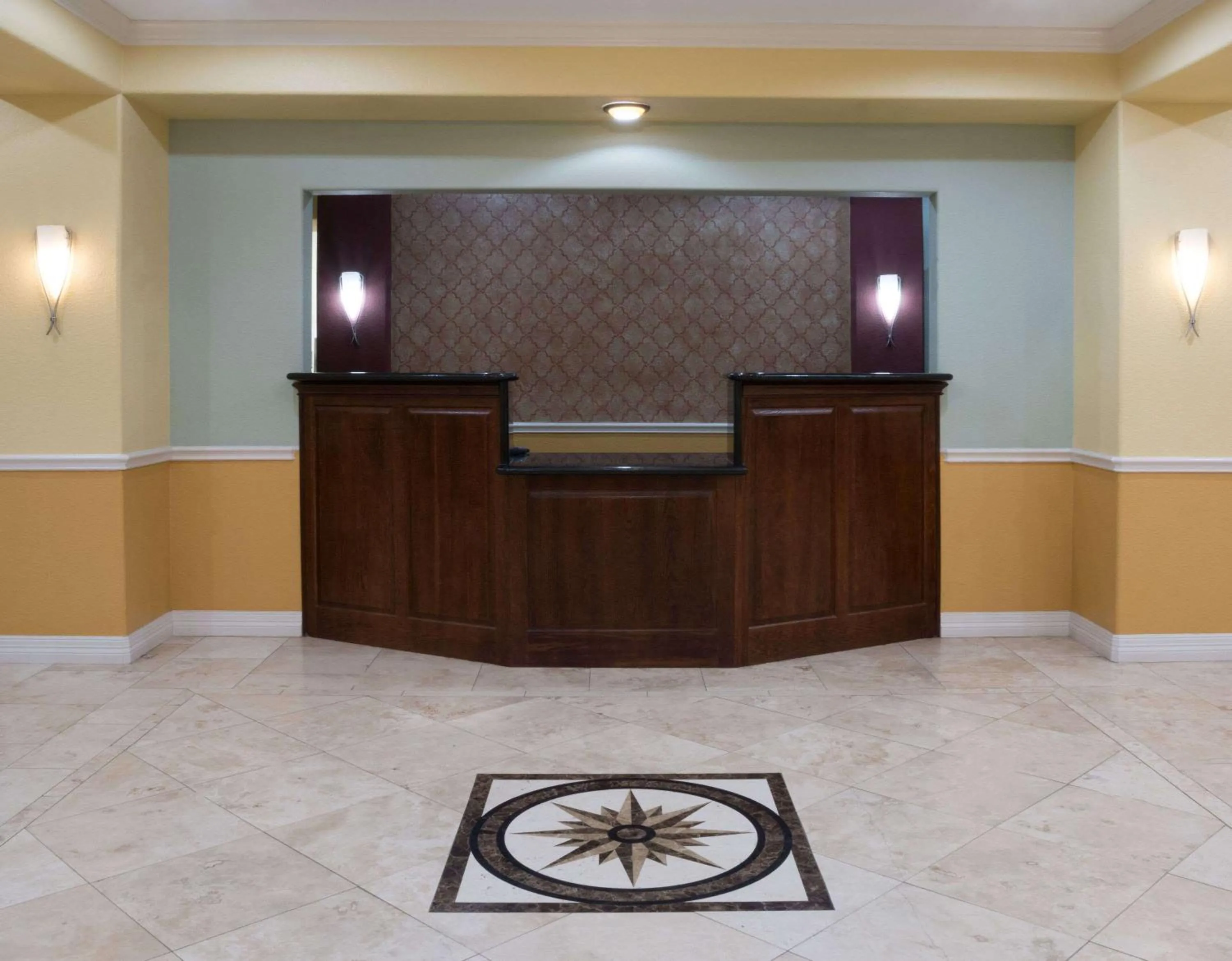 Lobby or reception in Super 8 by Wyndham Rosenberg TX