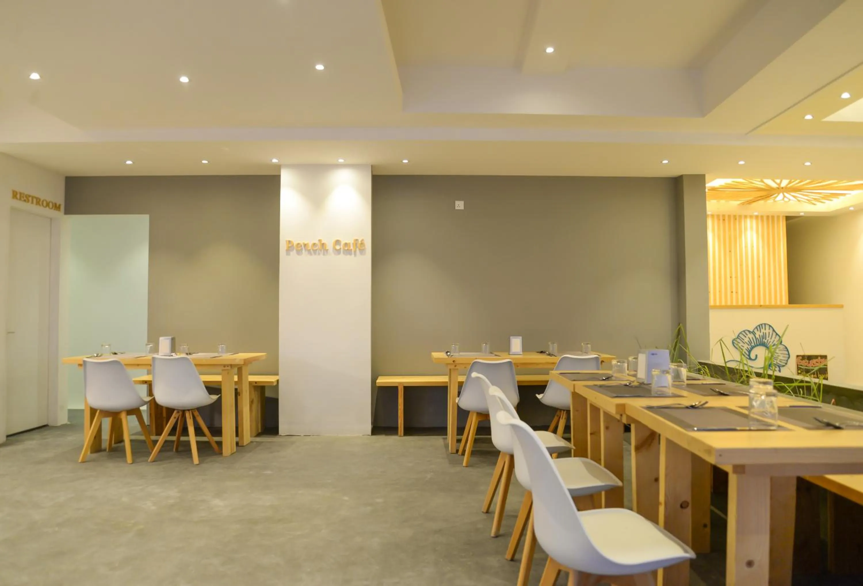 Restaurant/places to eat in Portia Hotel & Spa