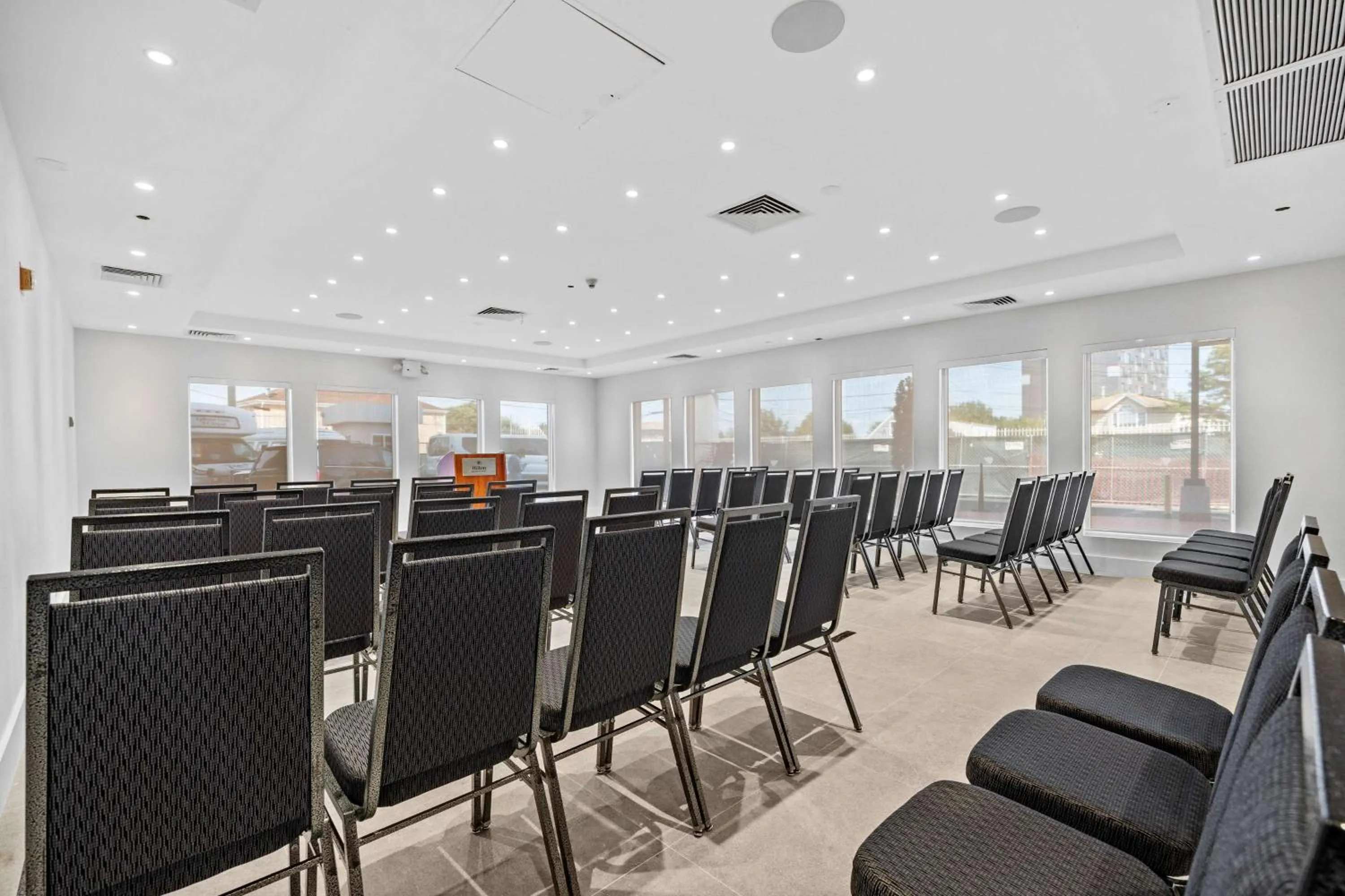 Meeting/conference room in Radisson Hotel JFK Airport