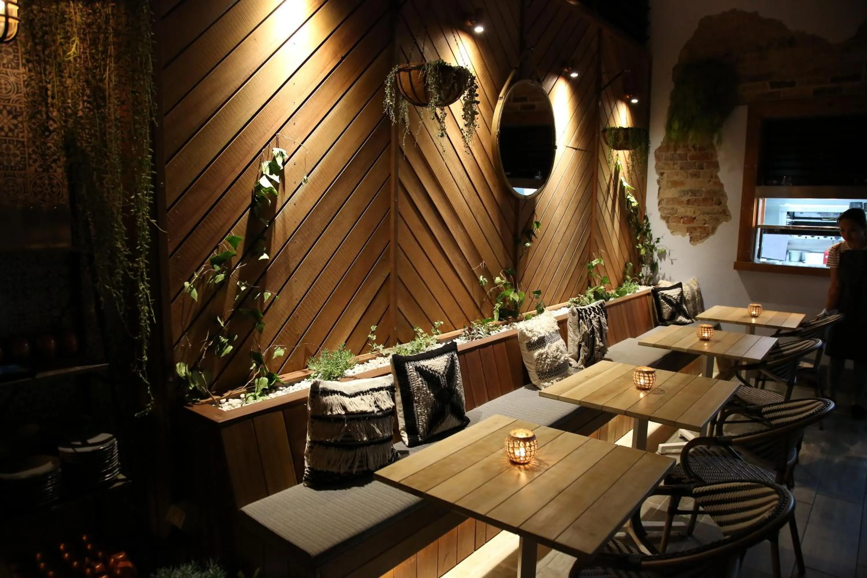 Restaurant/places to eat in Bayview Hotel Woy Woy