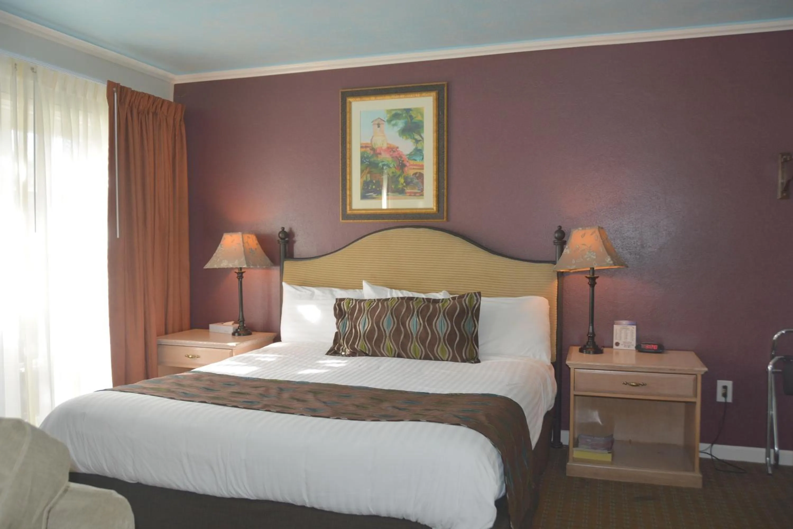 Bedroom, Bed in Oasis Inn and Suites