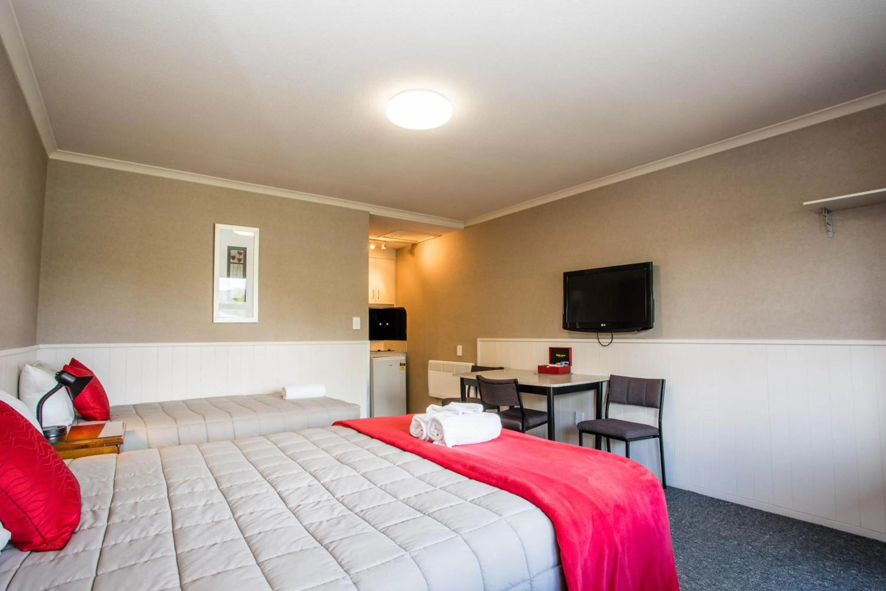 Bed in Te Anau Top 10 Holiday Park and Motels