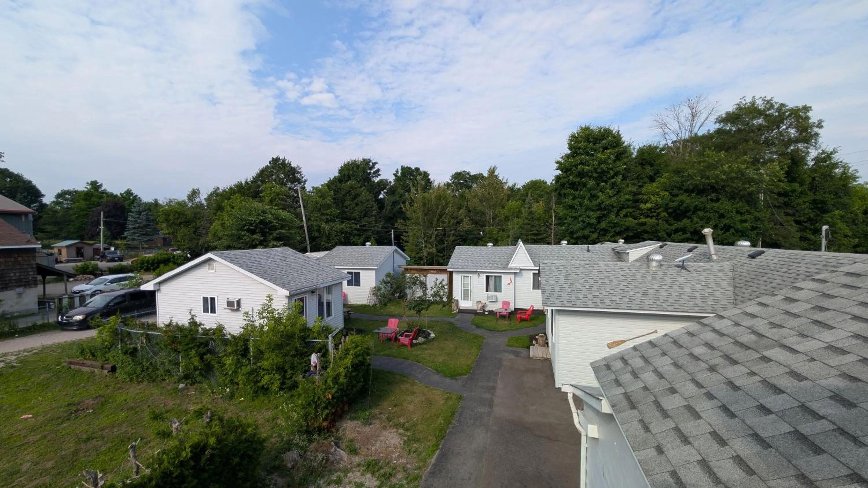 Property building in Oakwood Motel