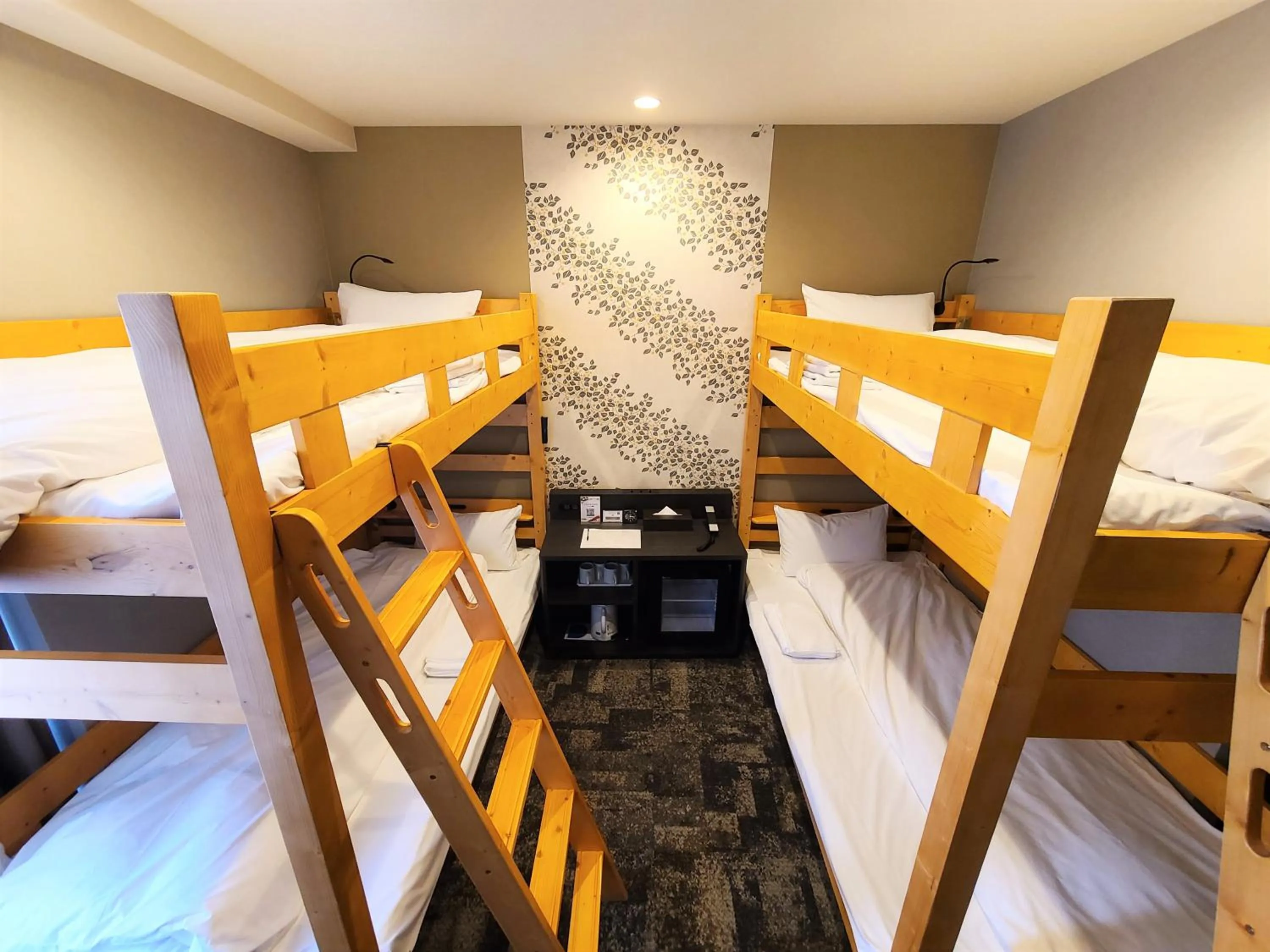 bunk bed, Bed in Court Hotel Fukuoka Tenjin