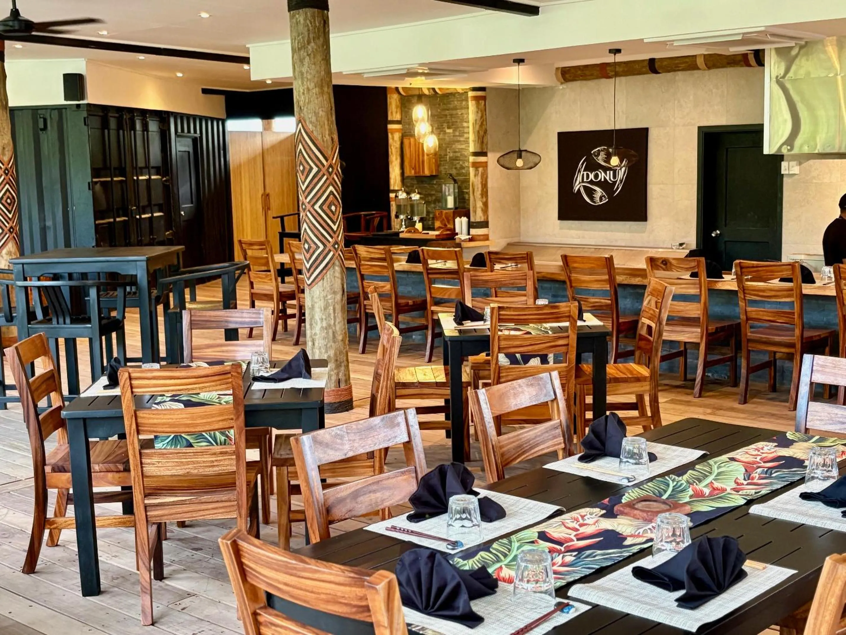 Restaurant/places to eat in Blue Lagoon Beach Resort