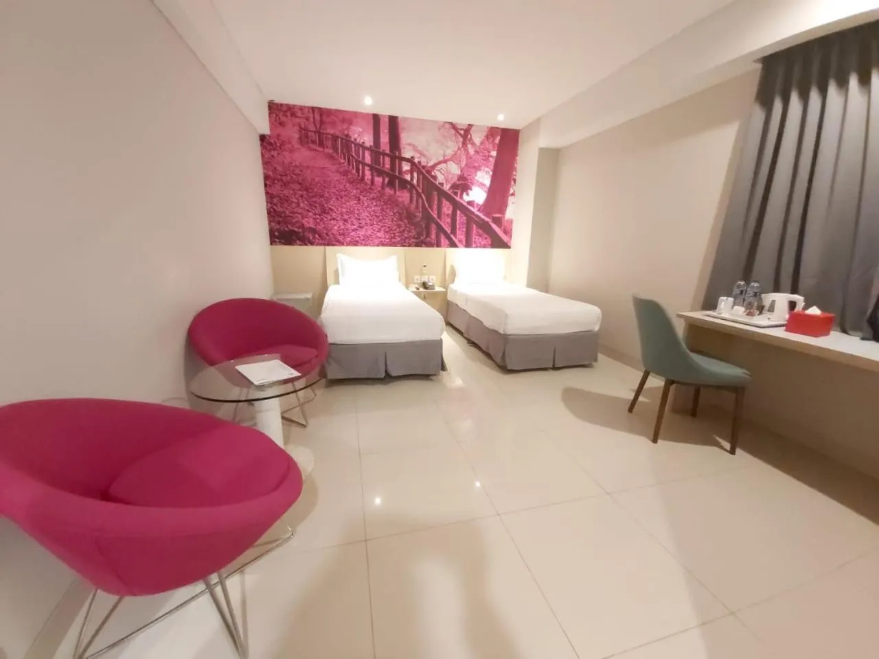 Bedroom, Bed in d'primahotel Balikpapan