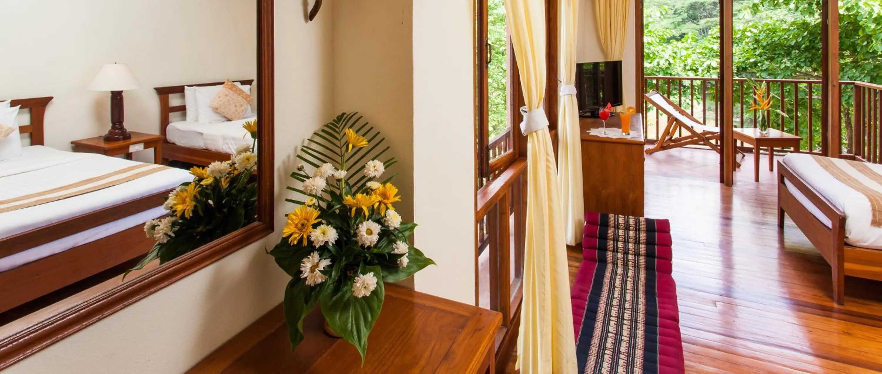 Bedroom, Bed in Riverhouse Resort