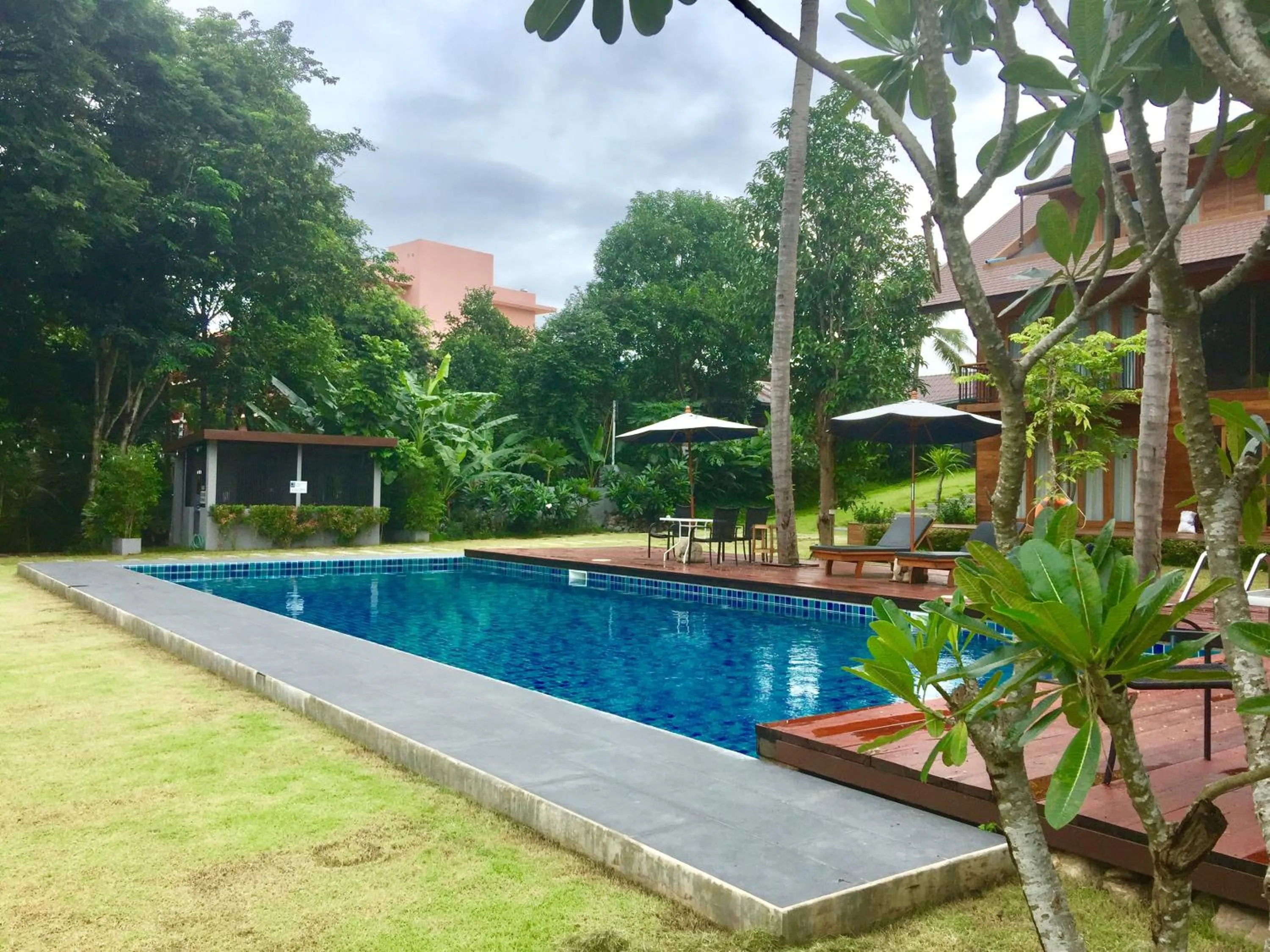 Swimming pool in Riverhouse Resort