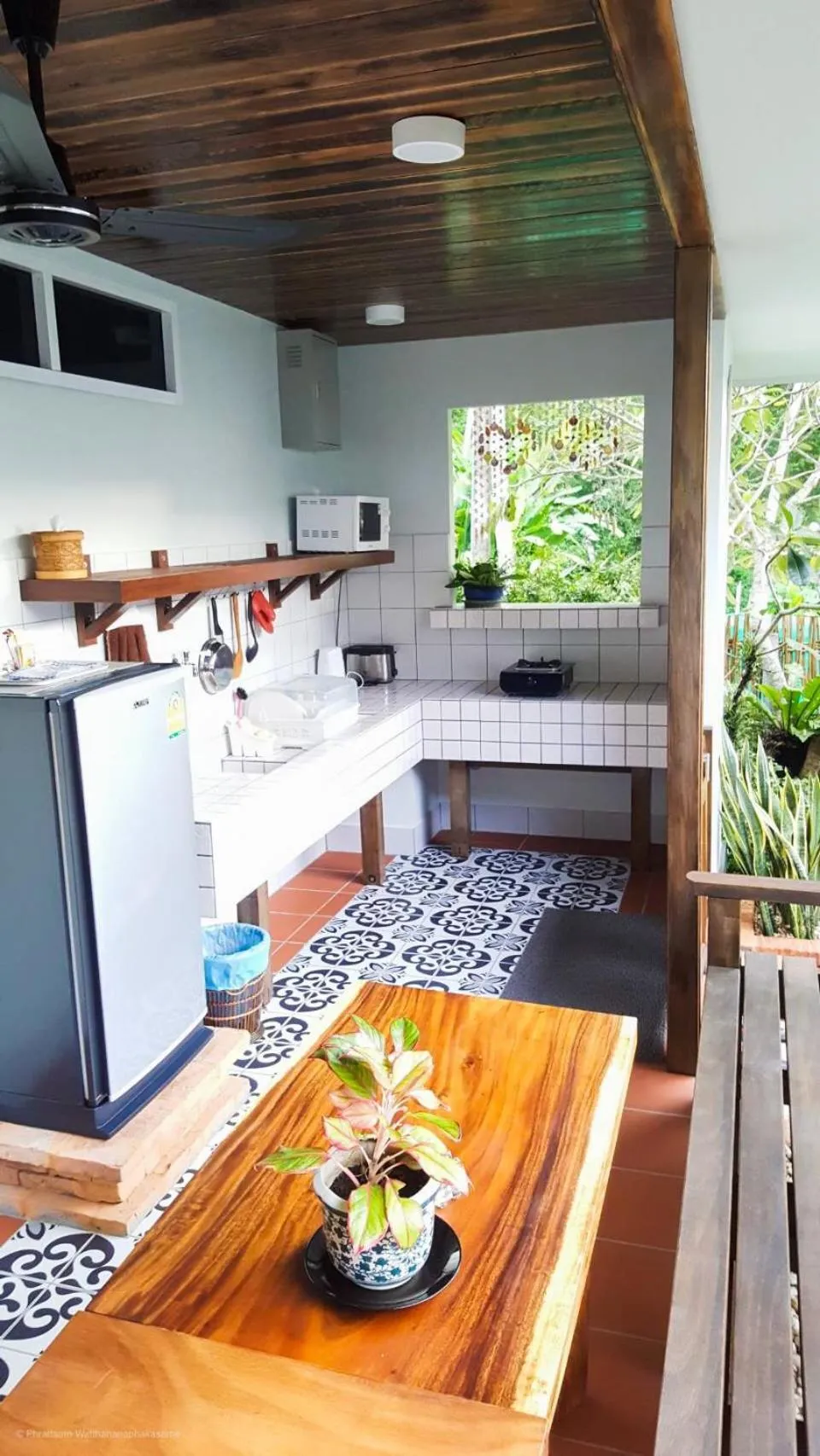 Kitchen or kitchenette in Kata Tranquil Villa - SHA Plus