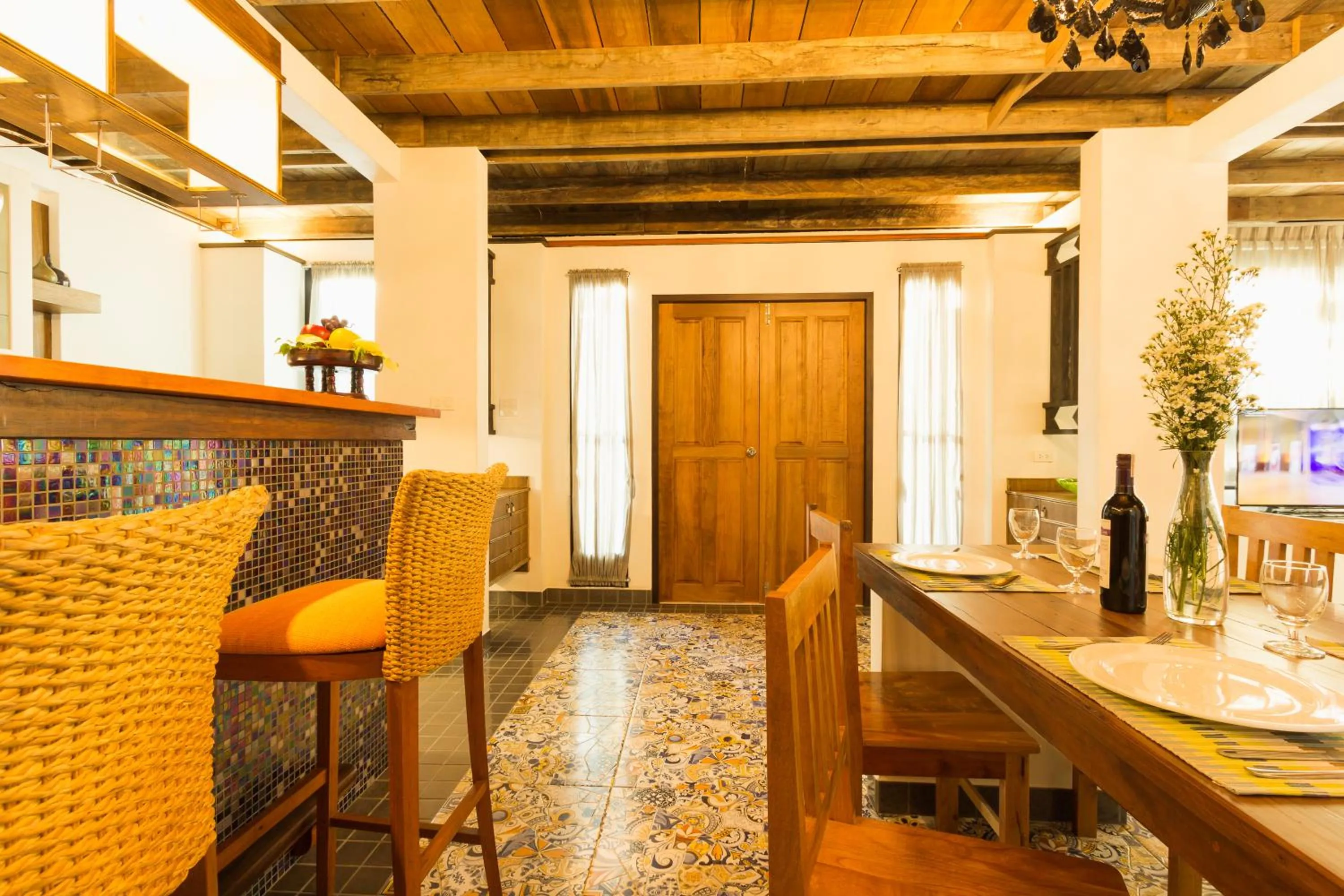 Restaurant/places to eat in Kata Tranquil Villa - SHA Plus