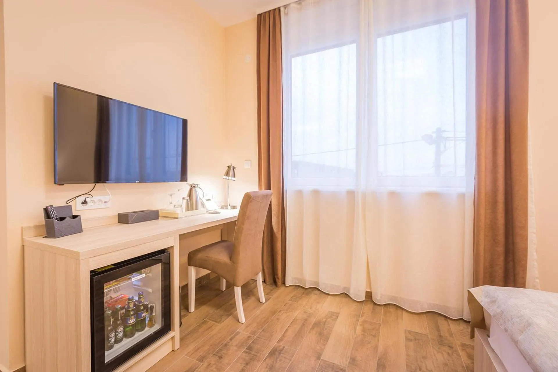 TV and multimedia, Bed in Hotel Mar Garni