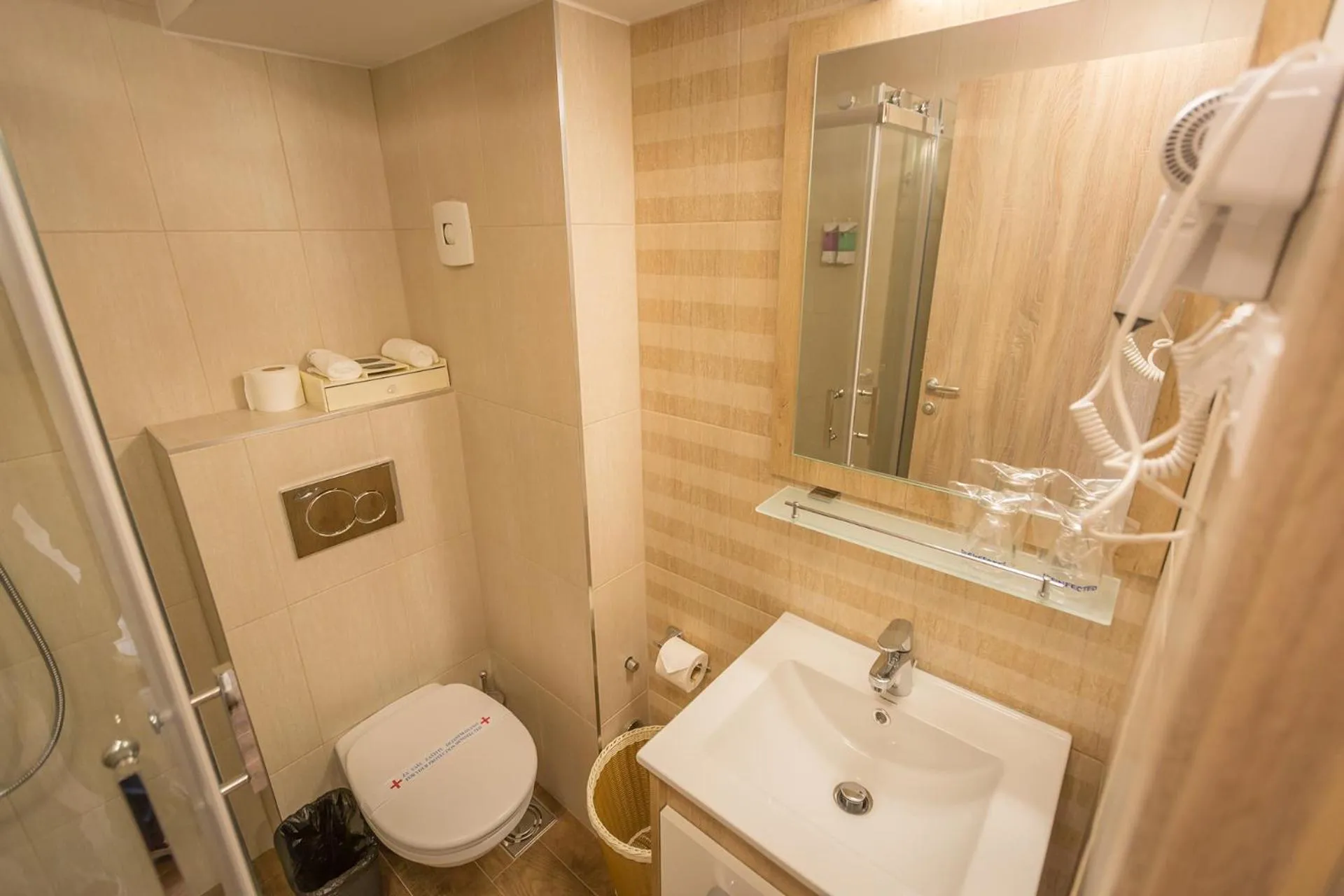 Bathroom in Hotel Mar Garni