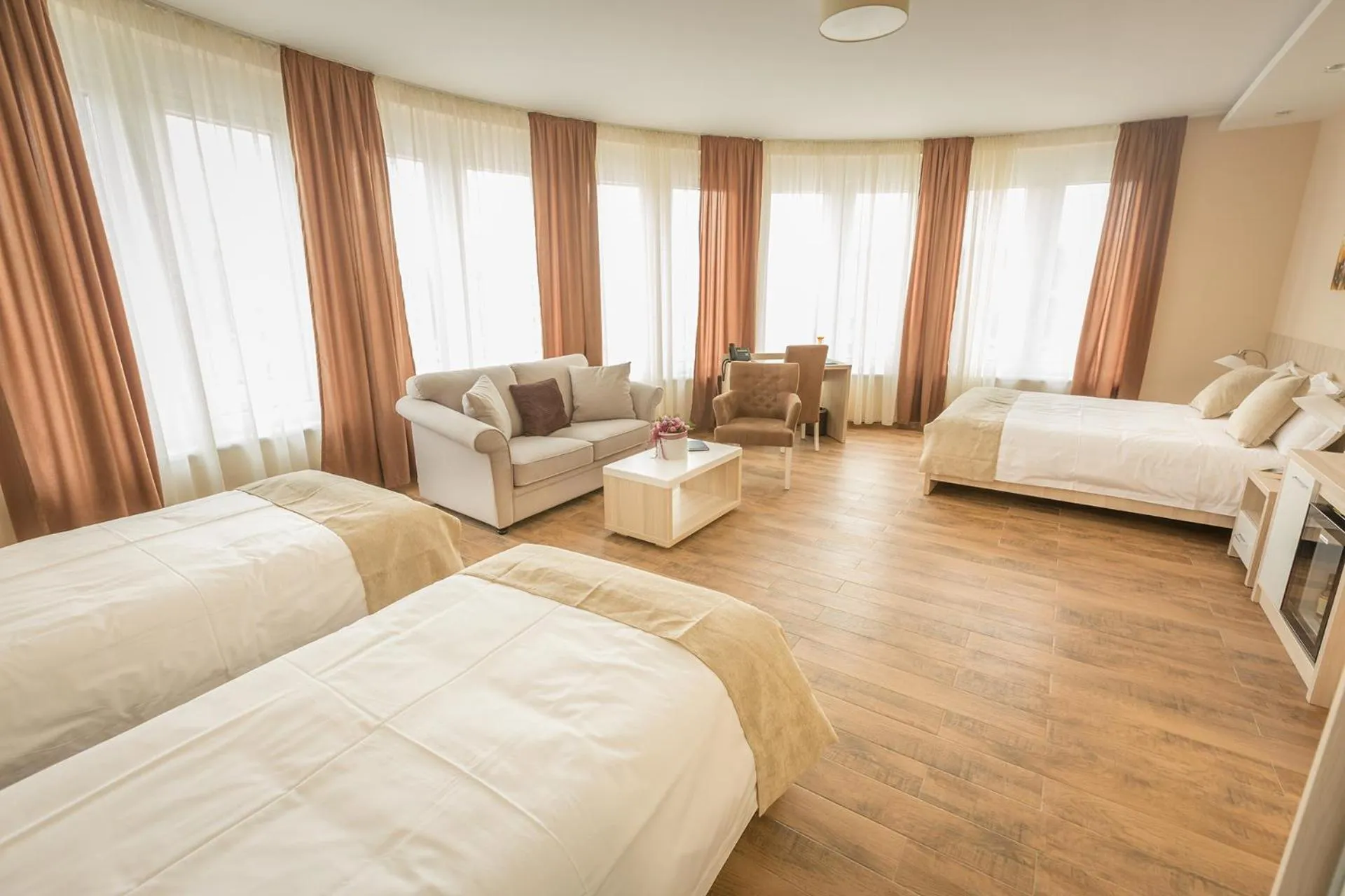 Decorative detail, Bed in Hotel Mar Garni