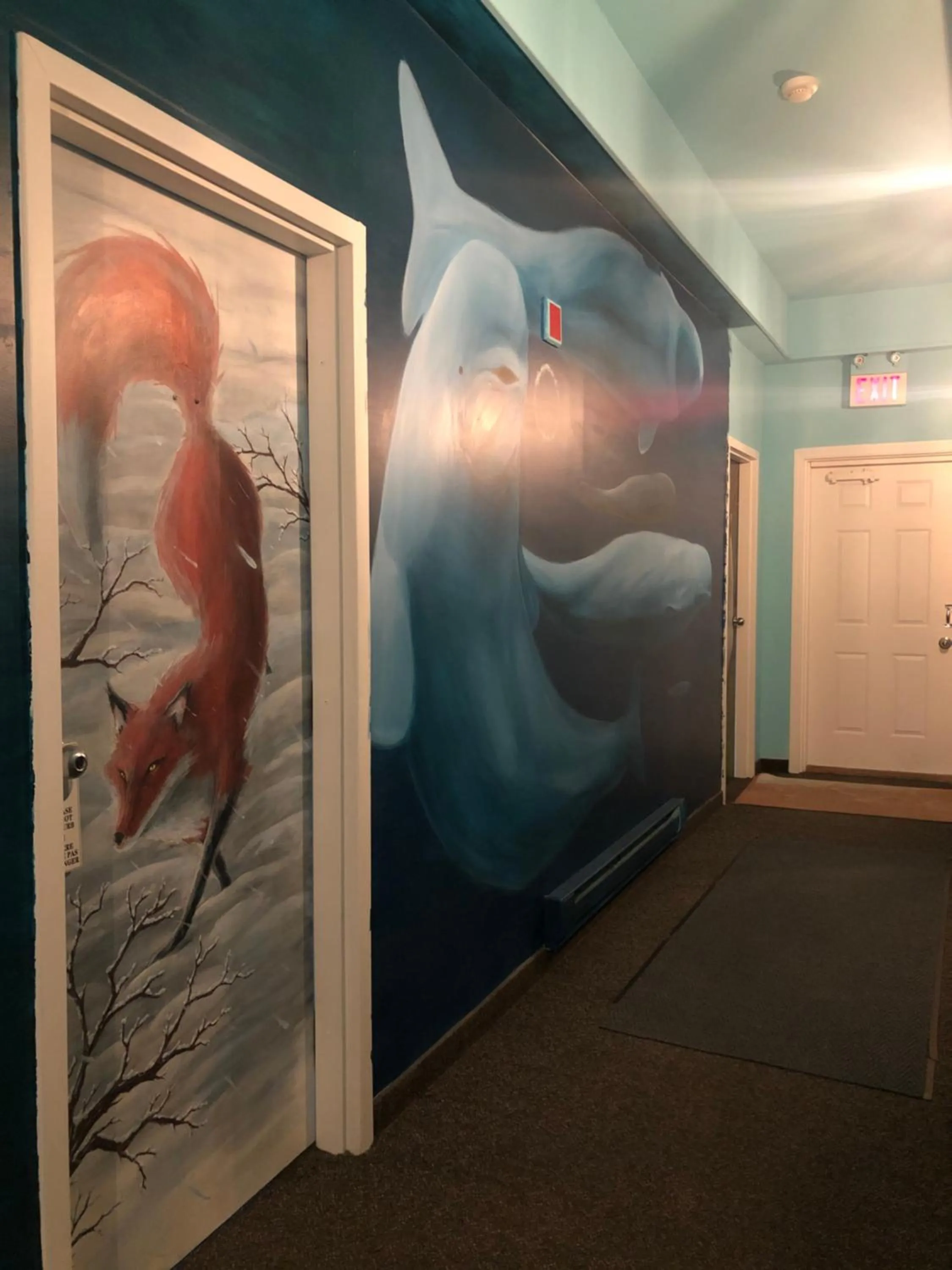 Decorative detail in IceBerg Inn