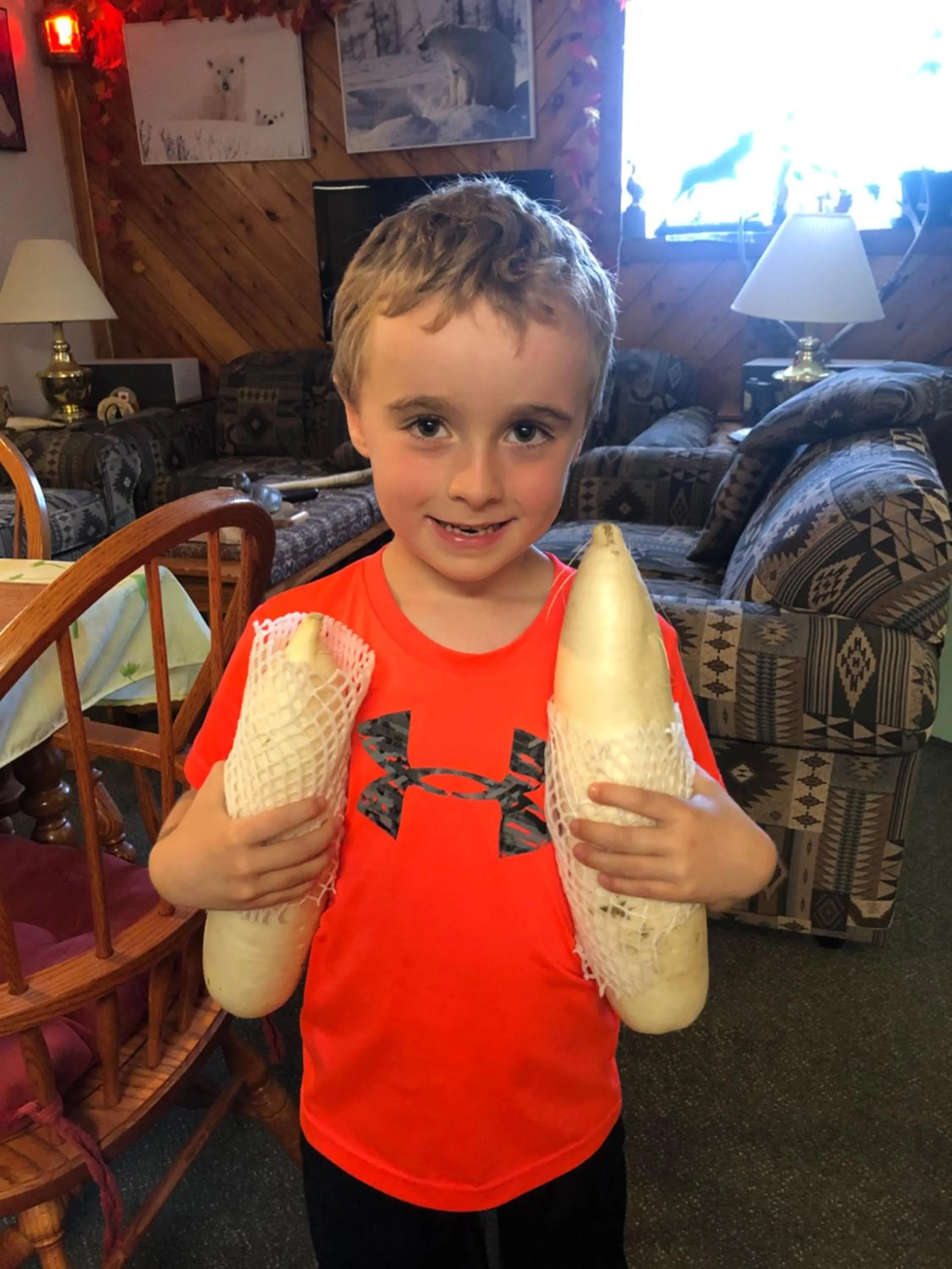 young children in IceBerg Inn