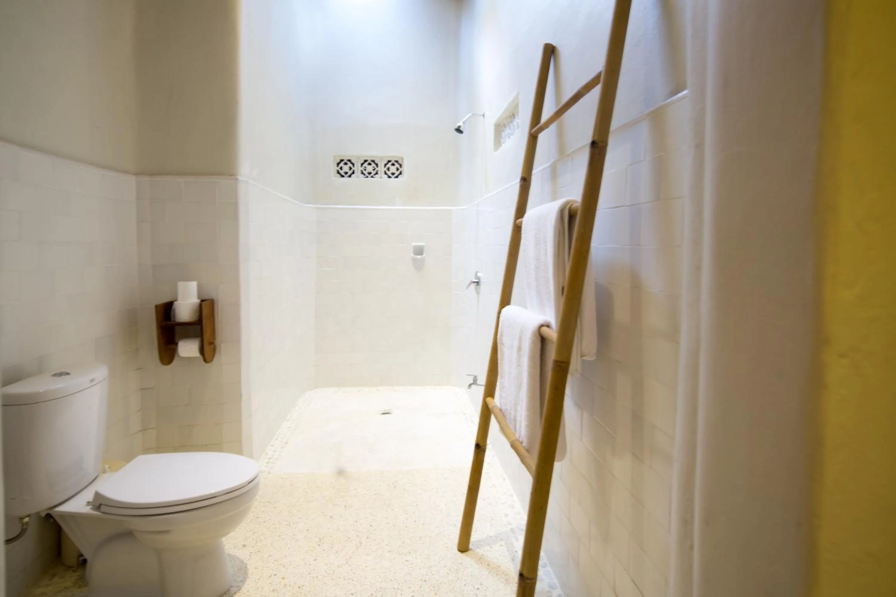 Bathroom in Pondok Pisang Candidasa